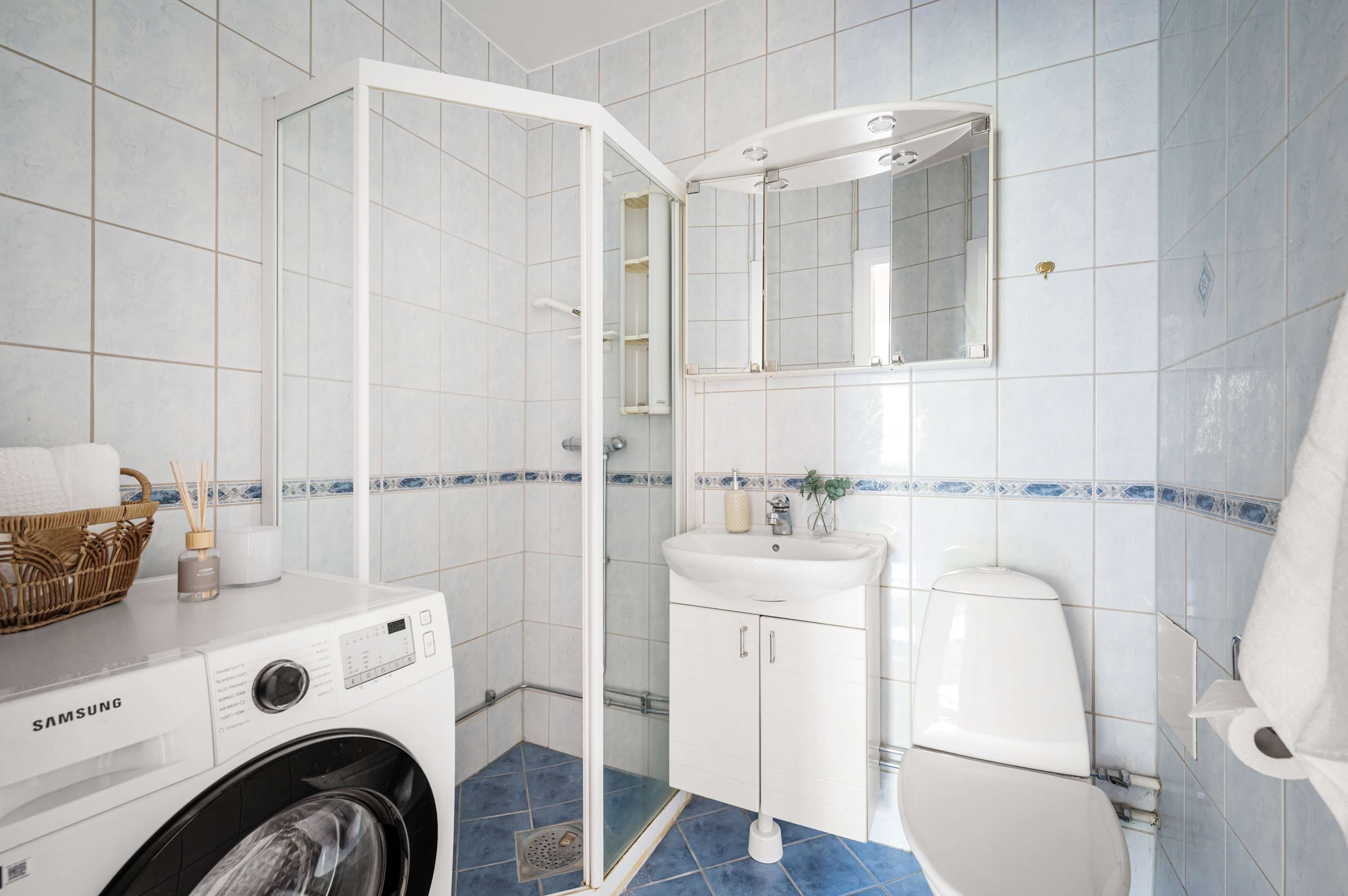 Bostadsbild från Brommavägen 6, Såld i Vireberg, Solna