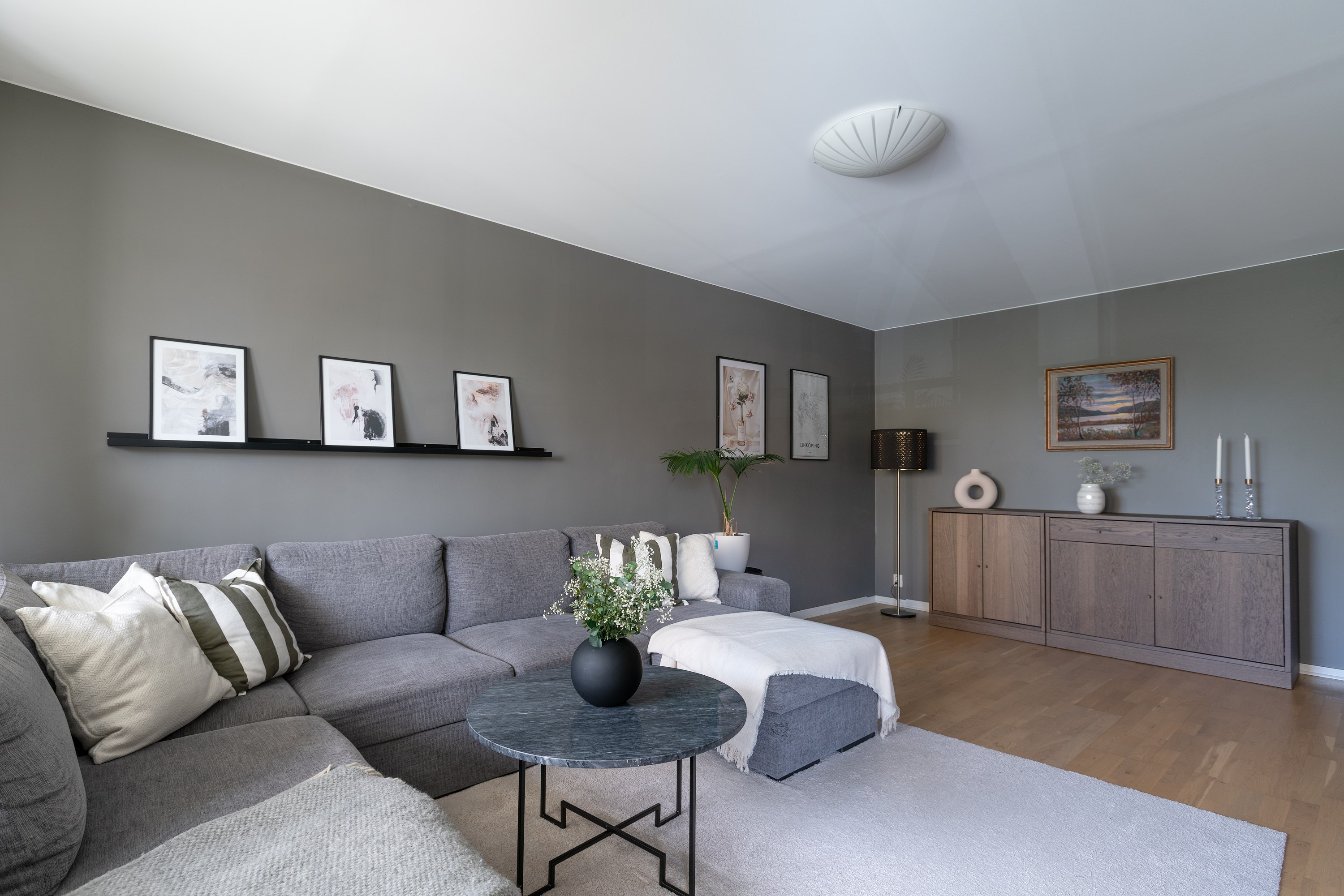 Bostadsbild från Tullingebergsvägen 13, Till salu i G:a Tullingeberg, Botkyrka