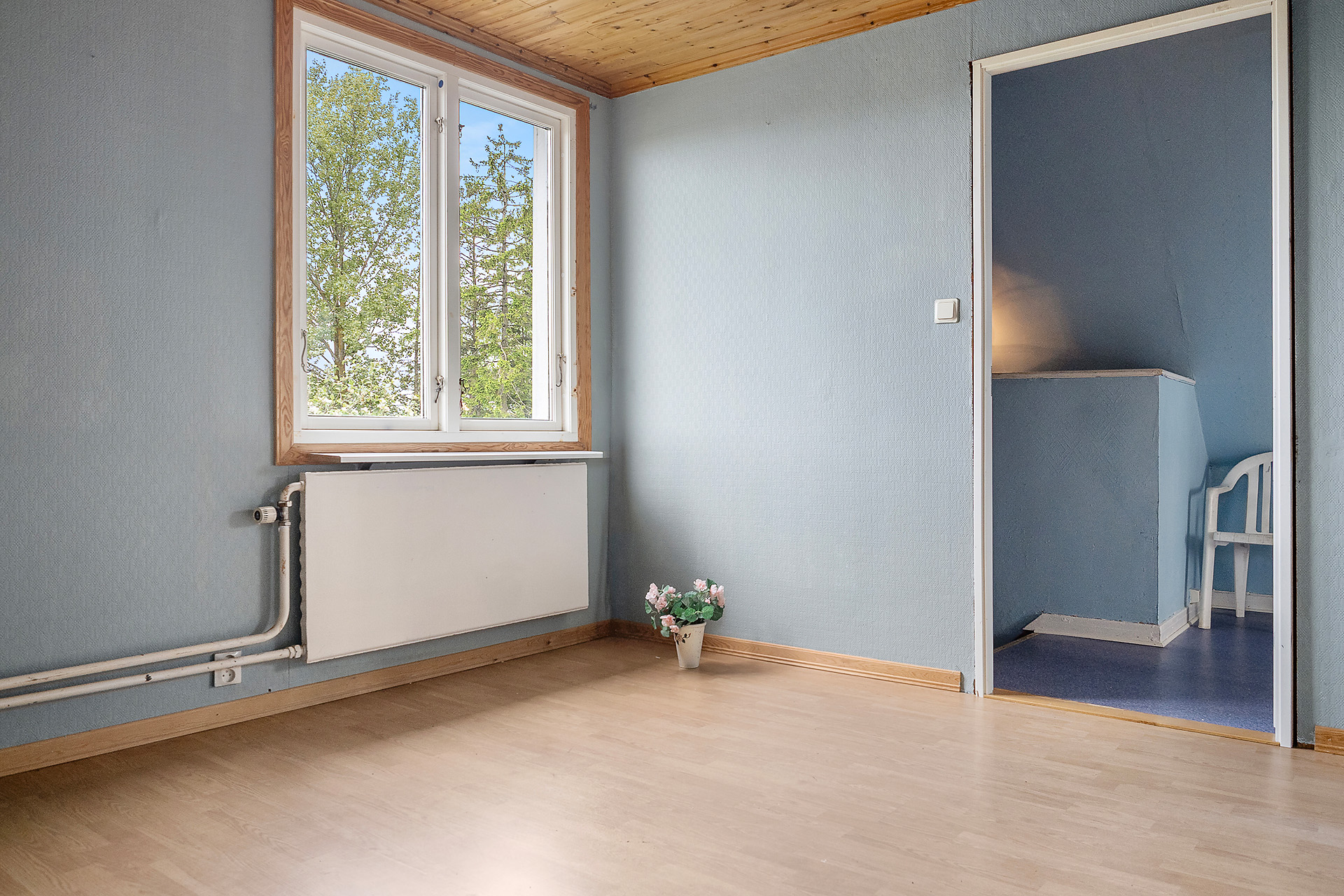 Sovrum första till höger på ovanvåningen