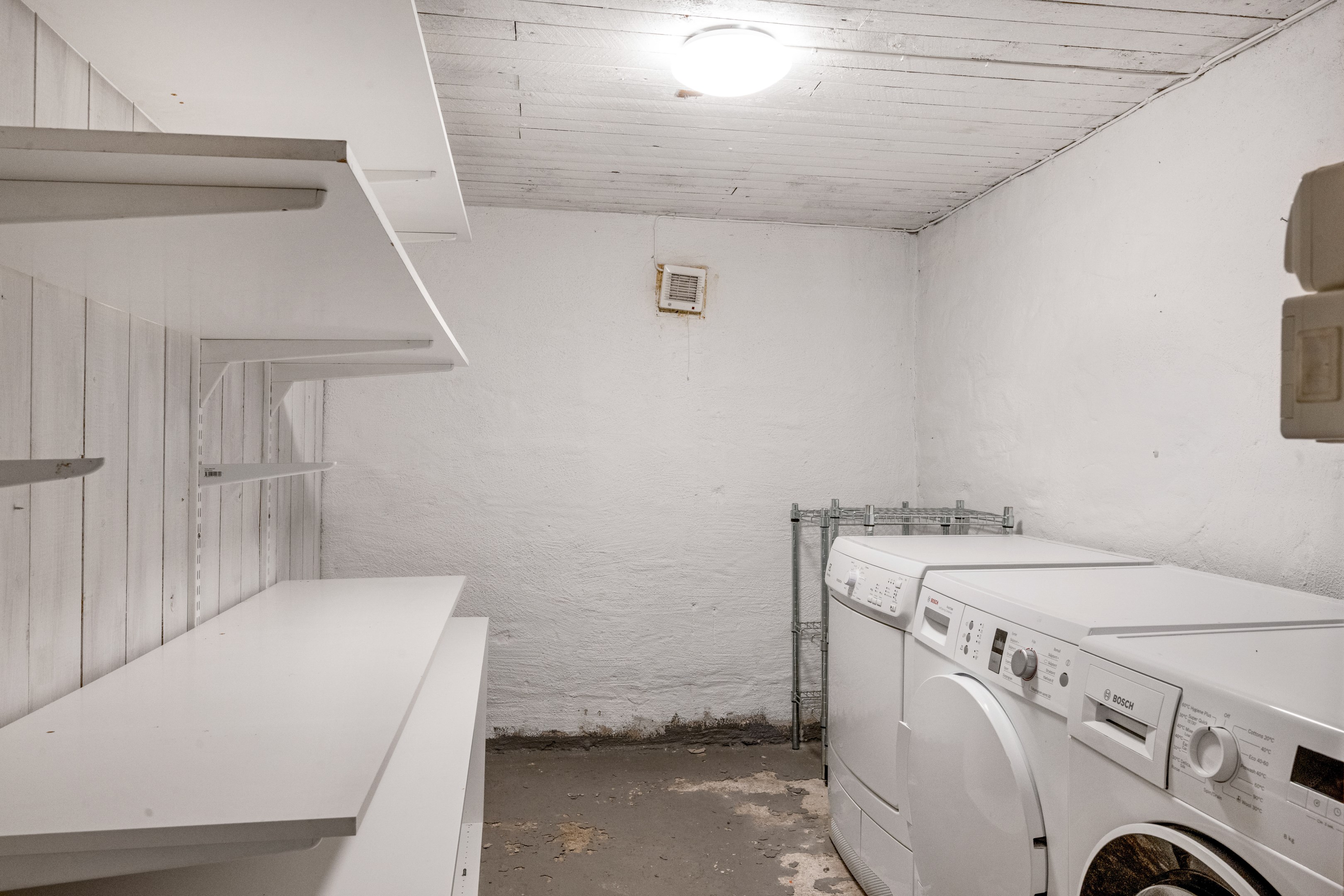 Bostadsbild från Lena-Uggelsta 15, Till salu i Storvreta, Uppsala