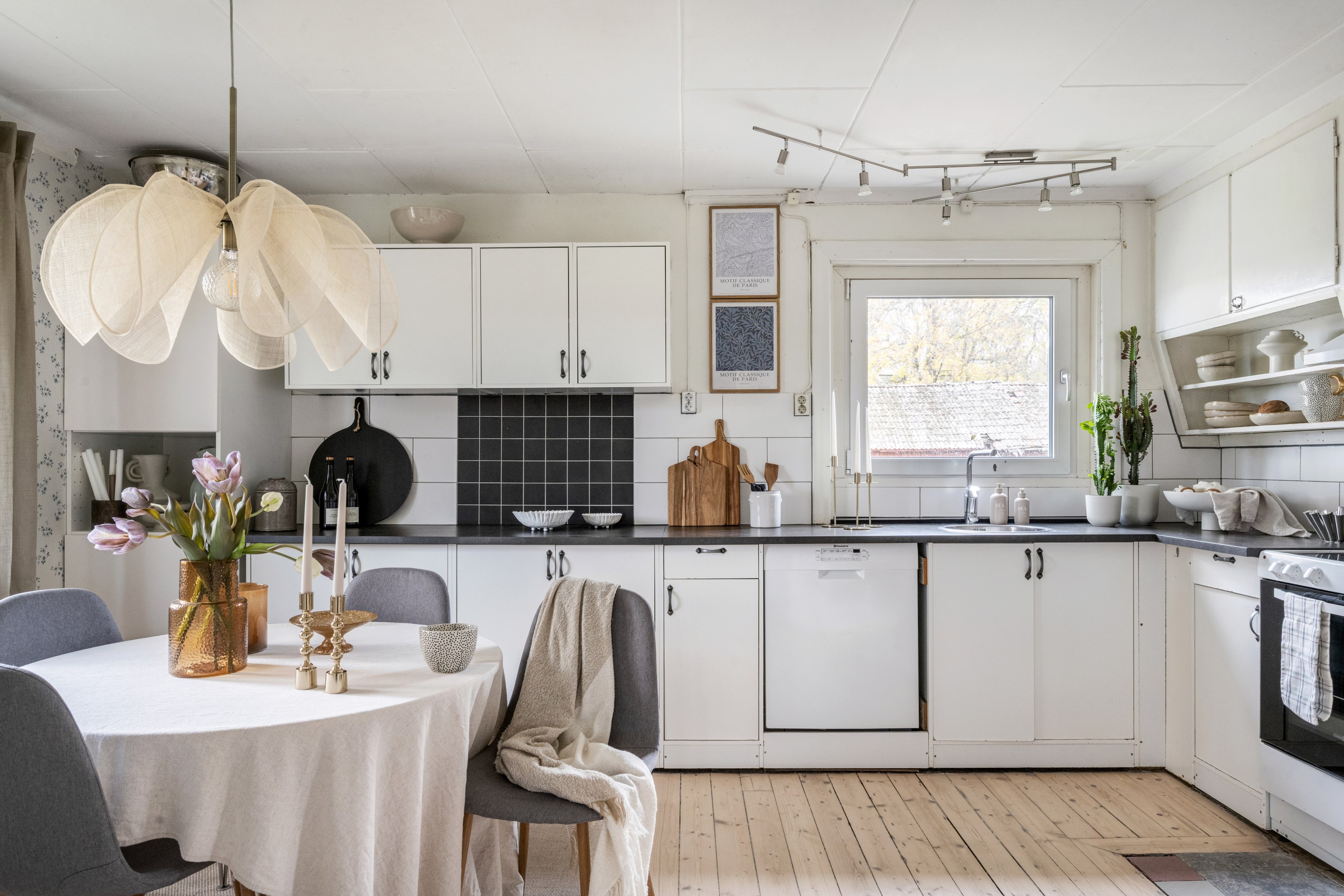 Bostadsbild från Lena-Uggelsta 15, Till salu i Storvreta, Uppsala