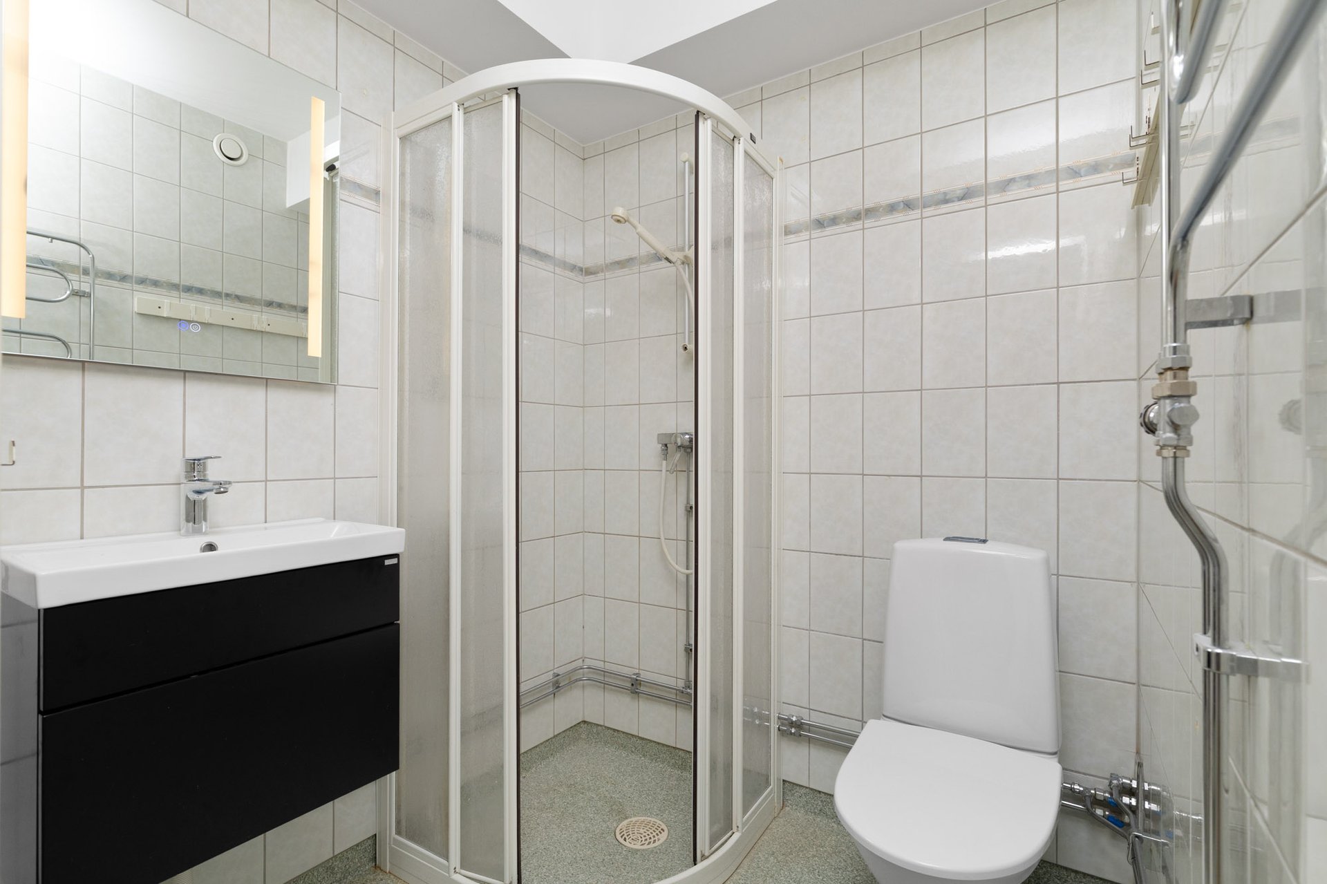 Bostadsbild från Ormingeringen 18 1tr, Till salu i Västra Orminge, Nacka