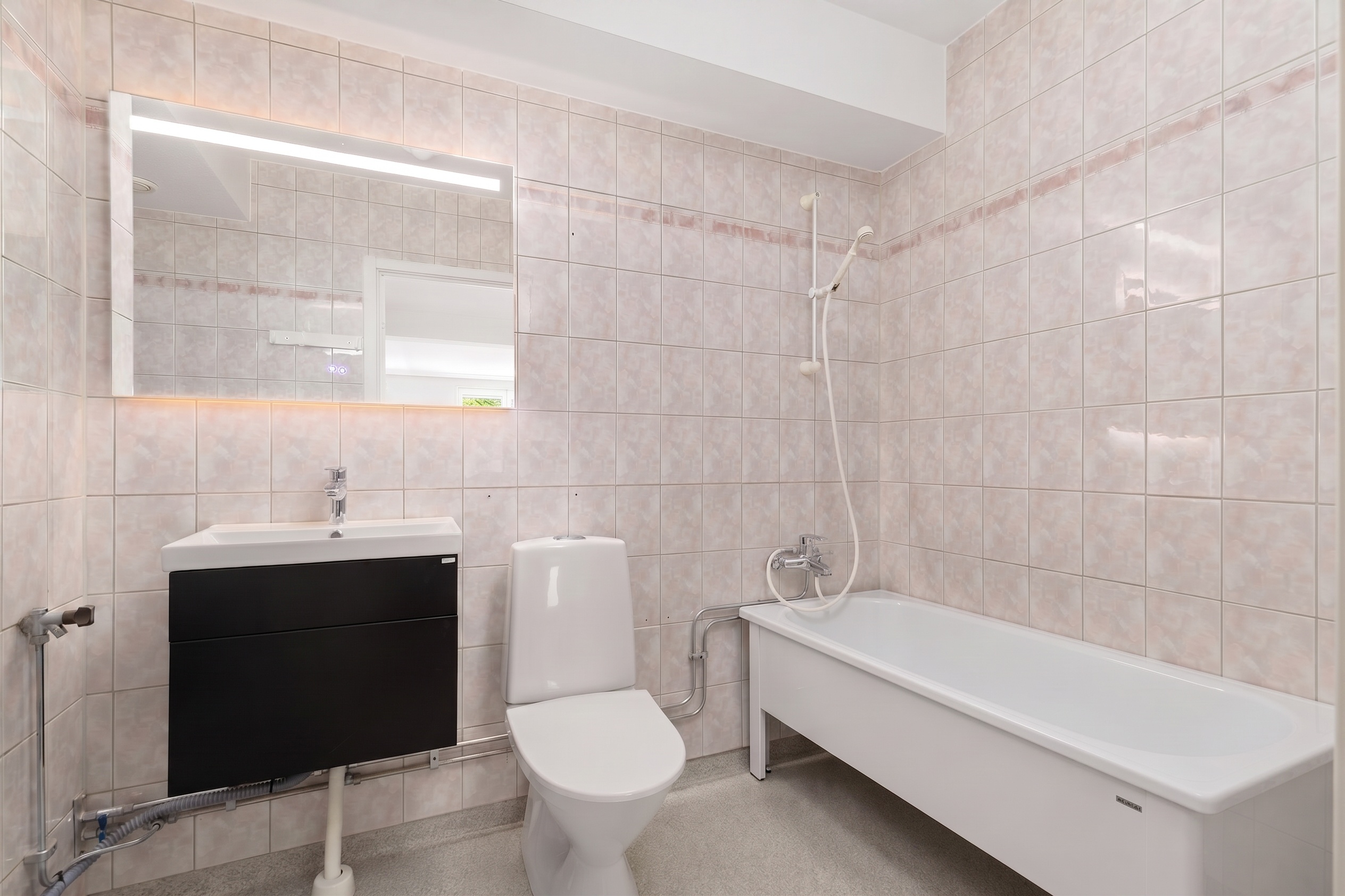 Bostadsbild från Ormingeringen 18 1tr, Till salu i Västra Orminge, Nacka