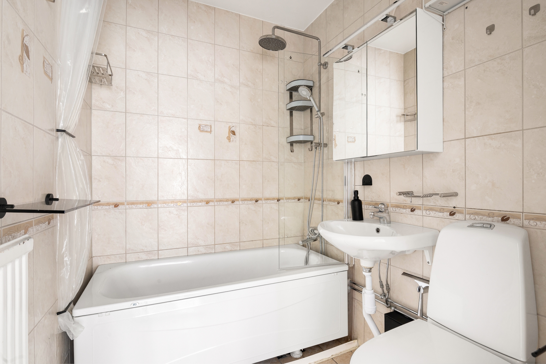 Bostadsbild från Brommavägen 8, Till salu i Vireberg, Solna