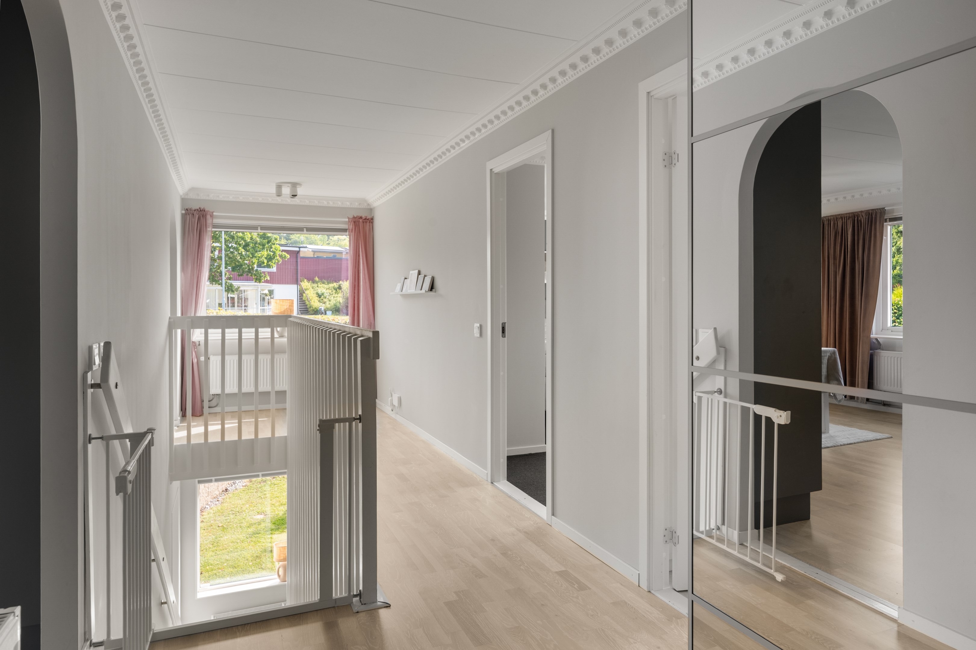 Bostadsbild från Smedvägen 40, Såld i Tullinge Skog, Botkyrka