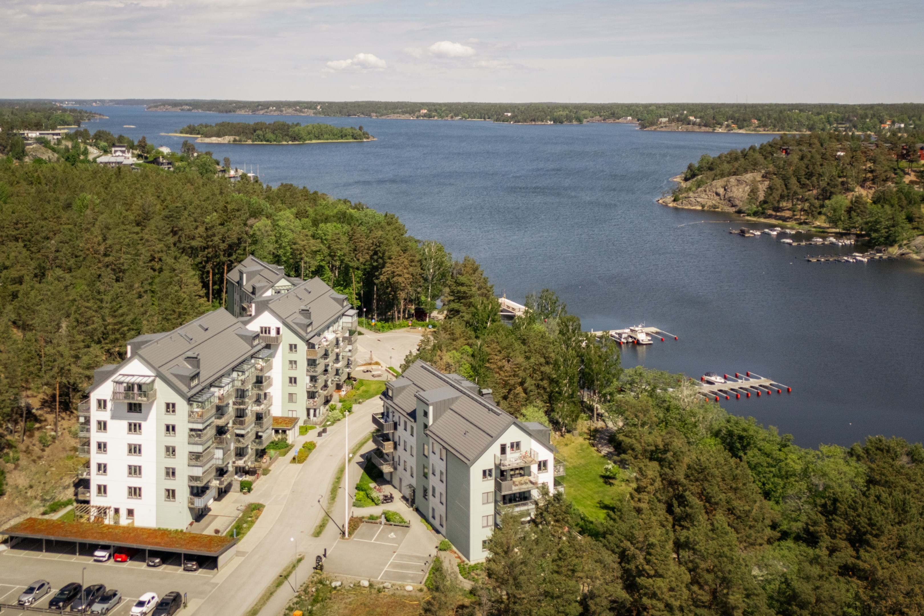 Bostadsbild från Sandtäktsvägen 13, Till salu i Mörtnäs, Värmdö