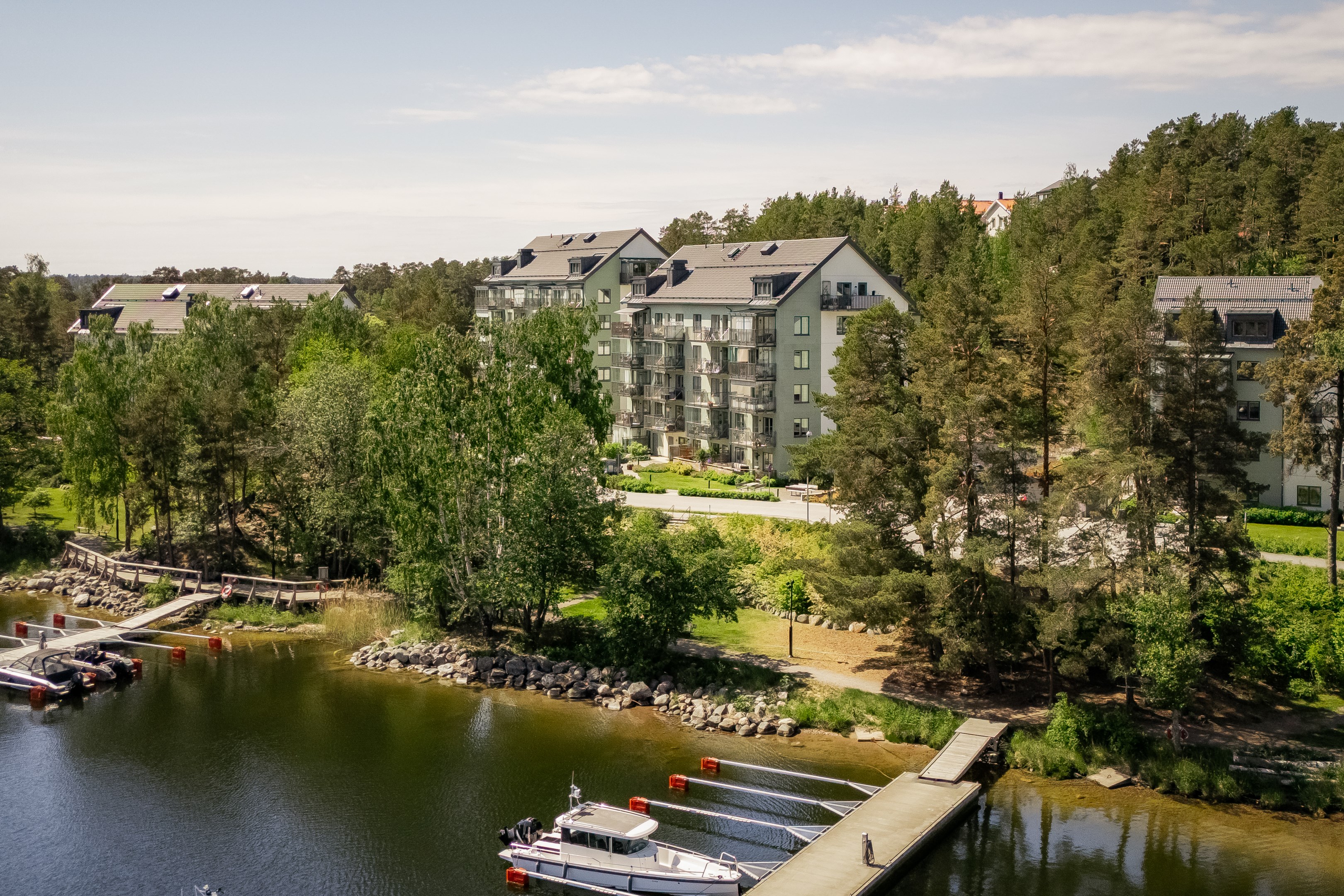 Bostadsbild från Sandtäktsvägen 13, Till salu i Mörtnäs, Värmdö