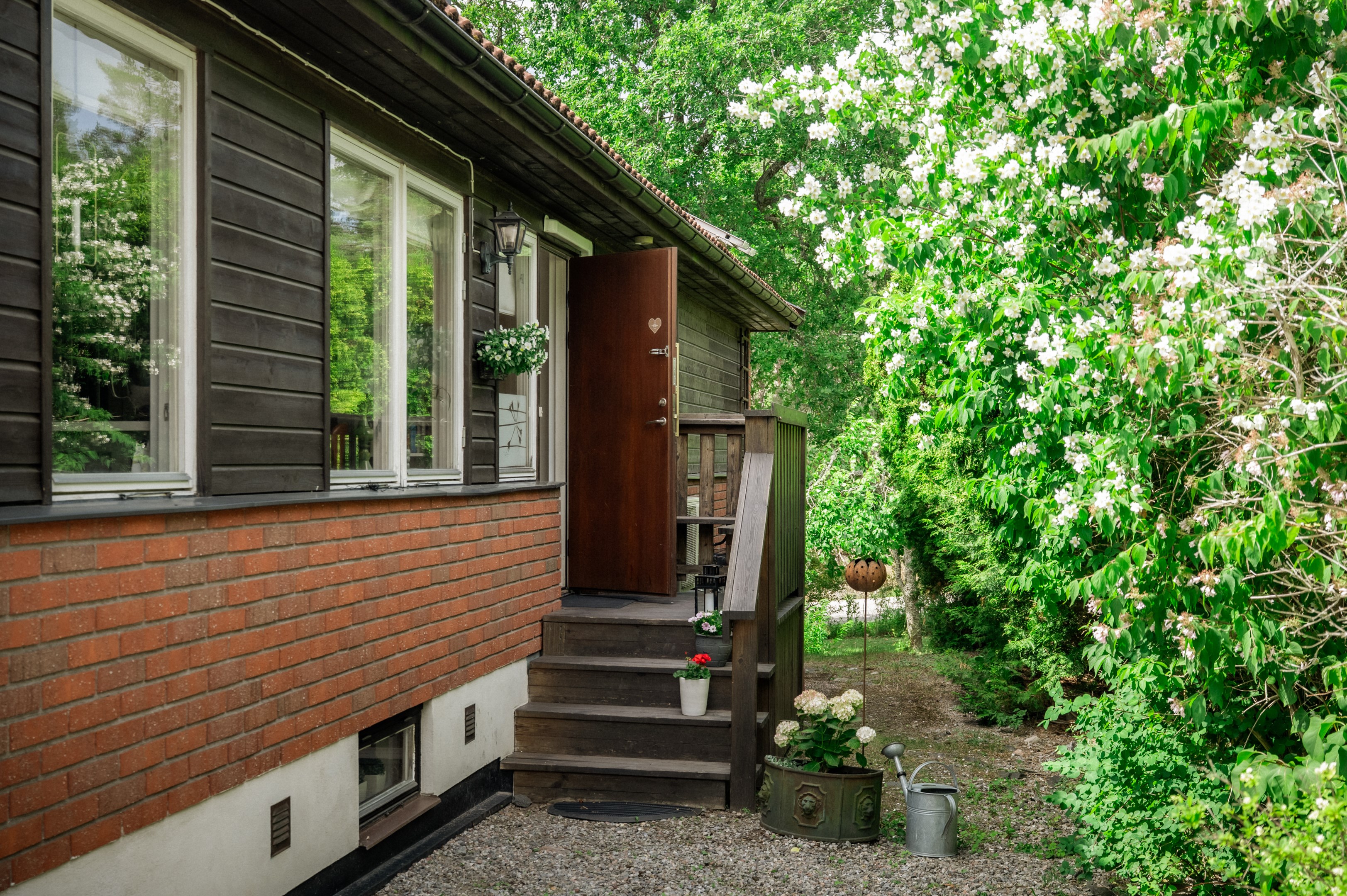 Bostadsbild från Gustaf Hööks väg 5, Till salu i Skuru, Nacka