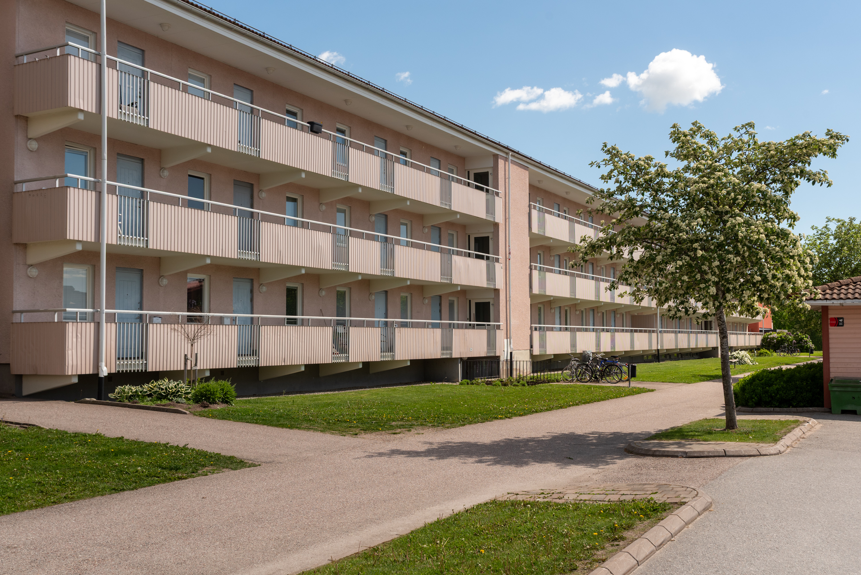 Bostadsbild från Knotavägen 26, Till salu i Bjurhovda, Västerås