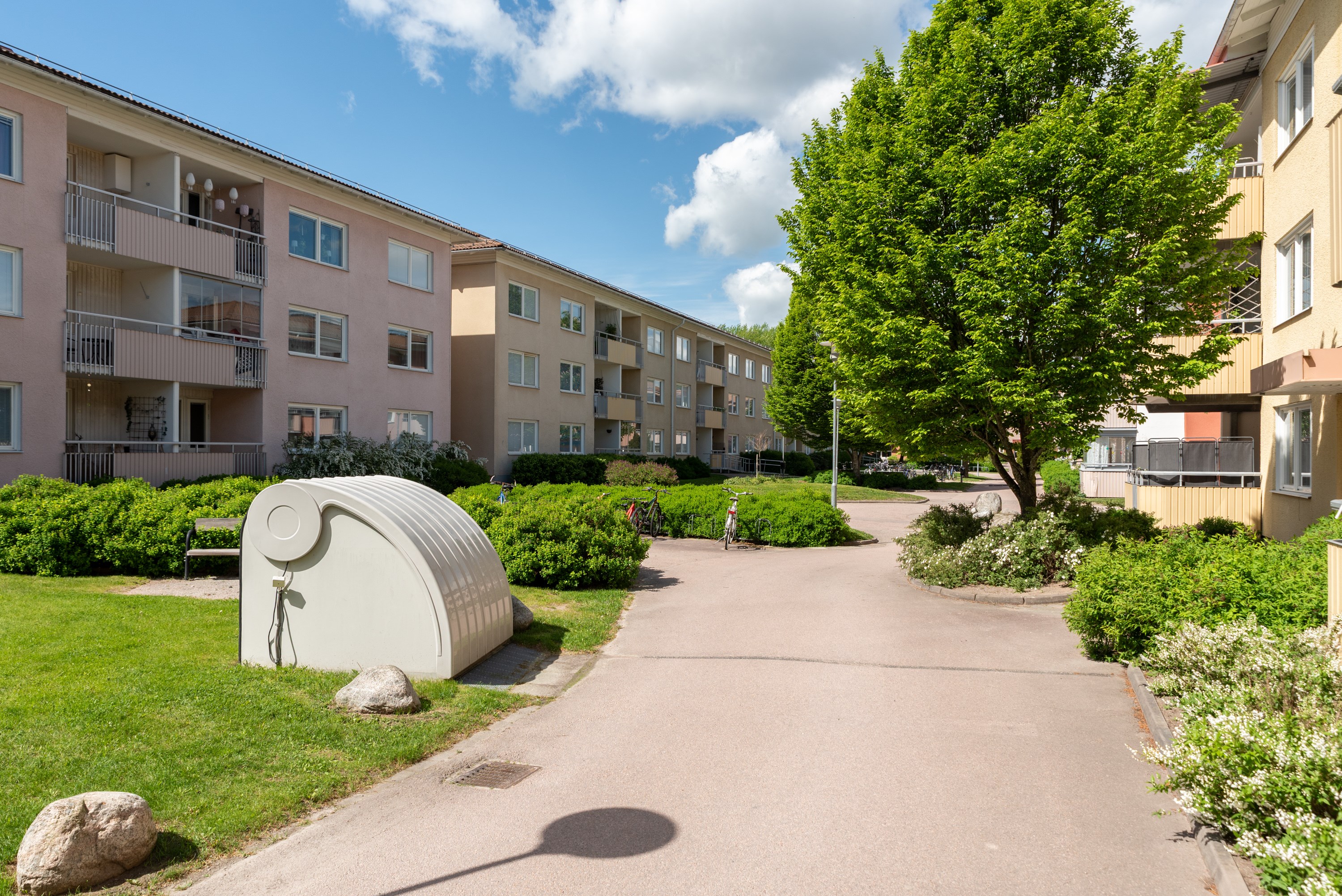 Bostadsbild från Knotavägen 26, Till salu i Bjurhovda, Västerås