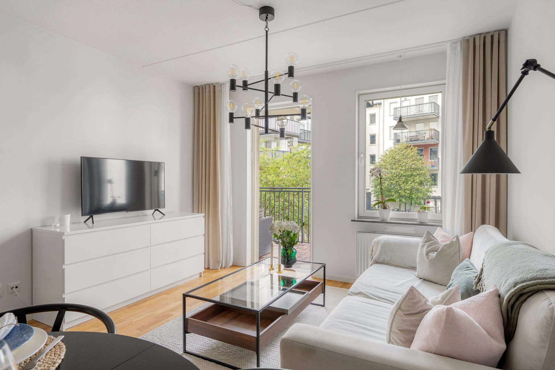 Bostadsbild från Järva skjutbaneväg 45, Till salu i Järvastaden, Solna