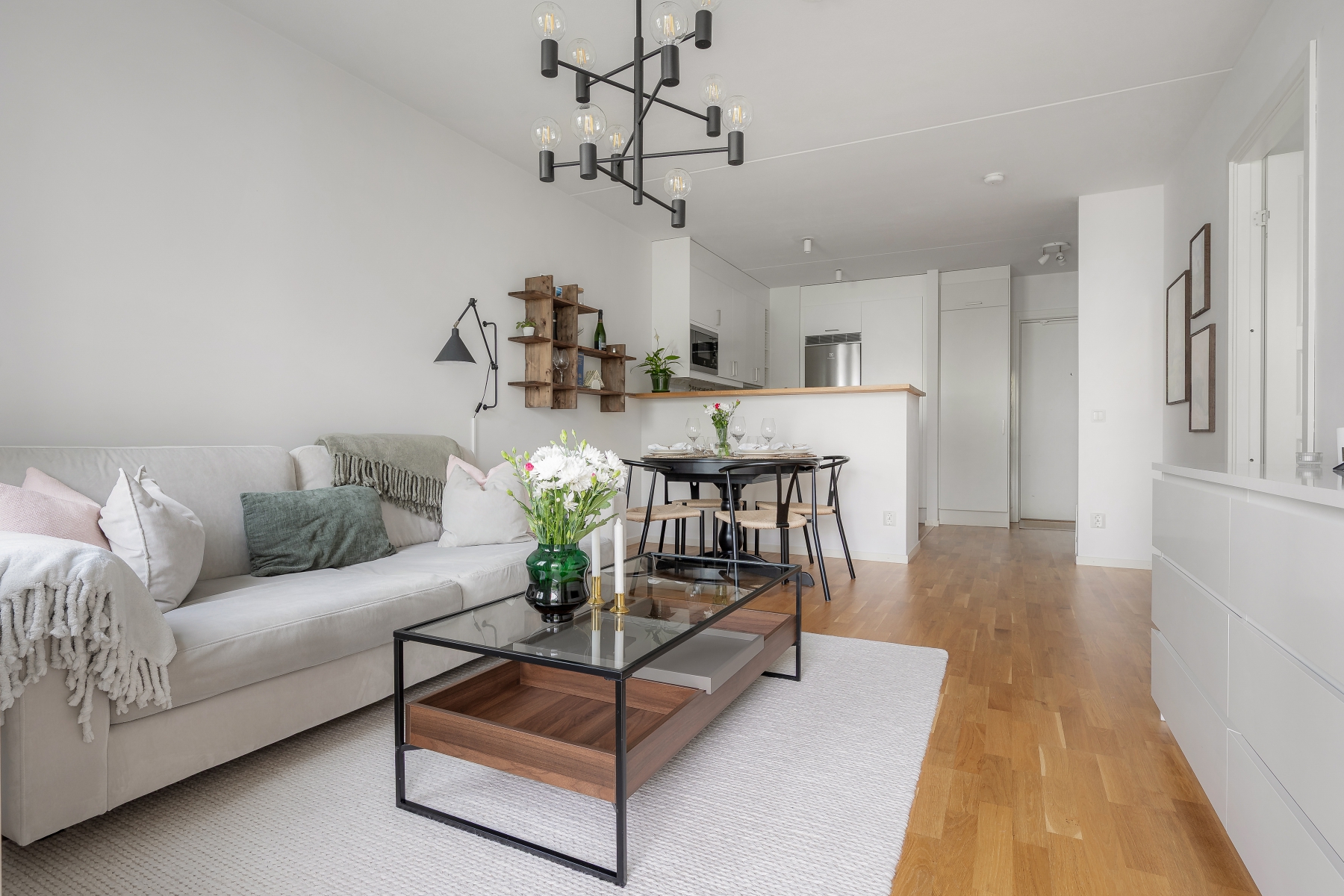 Bostadsbild från Järva skjutbaneväg 45, Till salu i Järvastaden, Solna