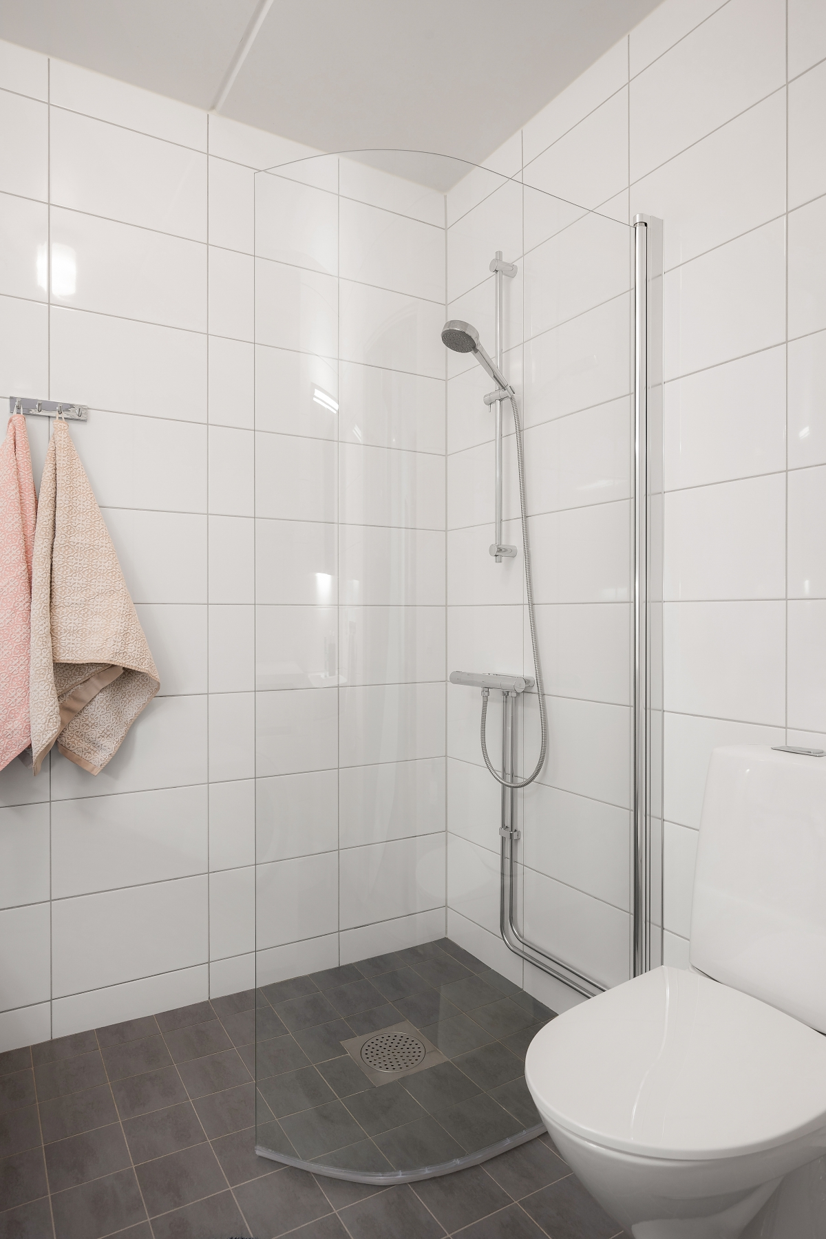 Bostadsbild från Järva skjutbaneväg 45, Till salu i Järvastaden, Solna