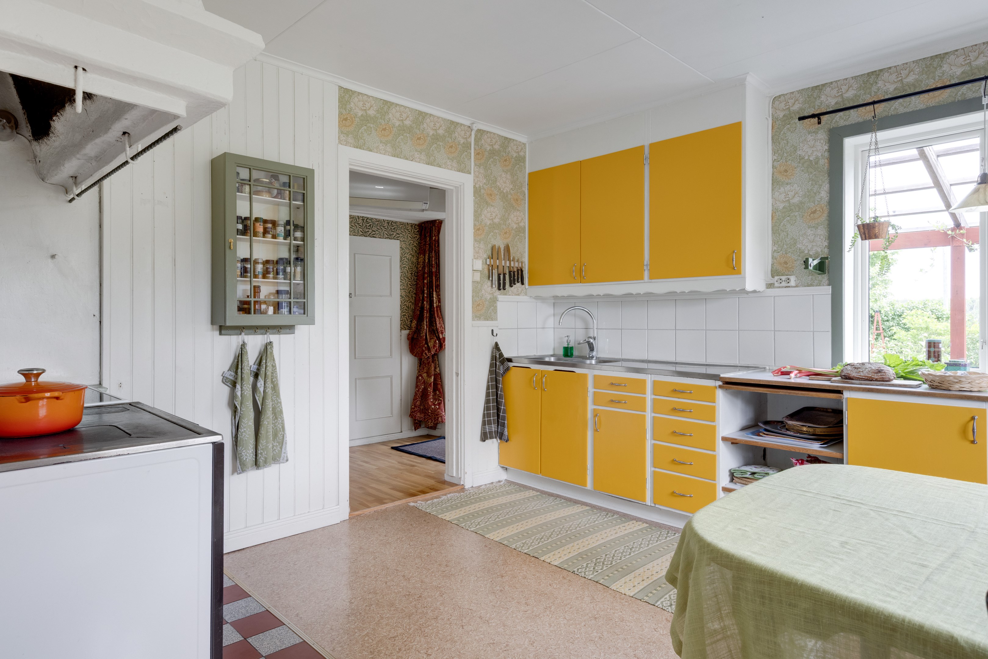 Bostadsbild från Orvenbo 153, Till salu i Heby, Heby