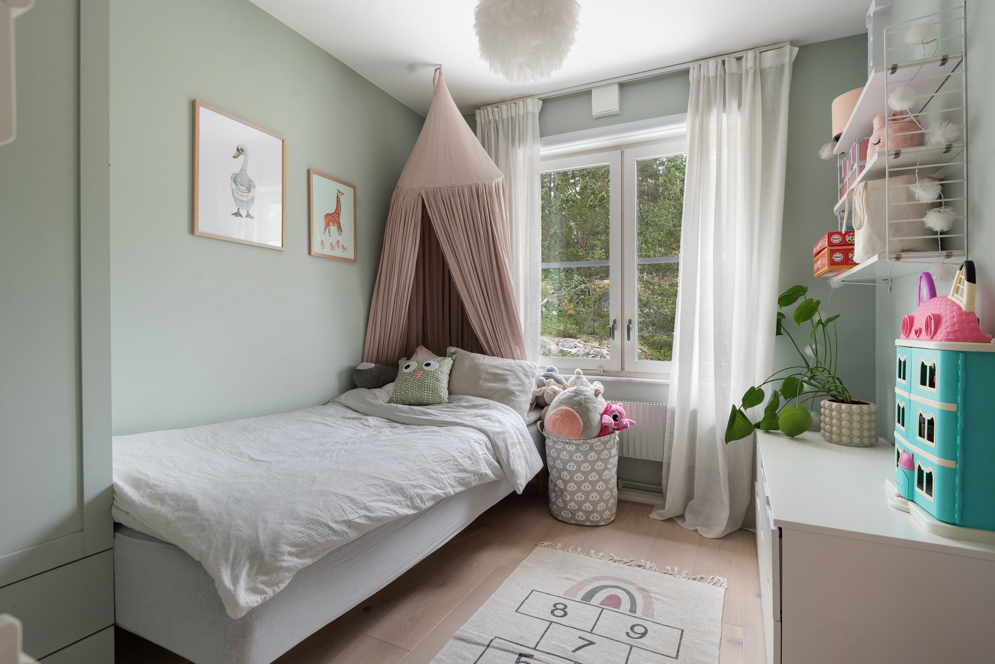 Bostadsbild från Vitmossevägen 37, Såld i Gustavsberg - Holmviksskogen, Värmdö
