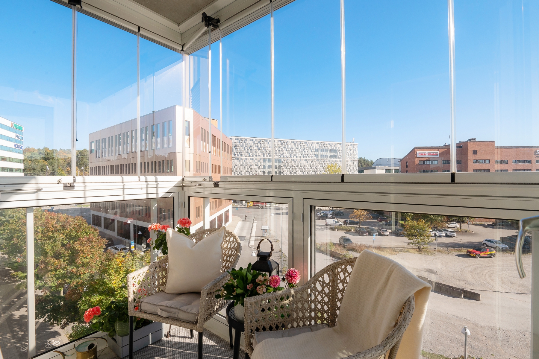 Bostadsbild från Gyllene Hästens Torg 9, Såld i Ulriksdal, Solna