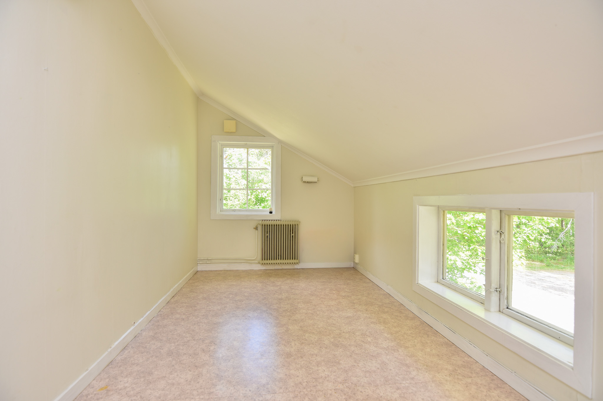 Breidablickvägen 3