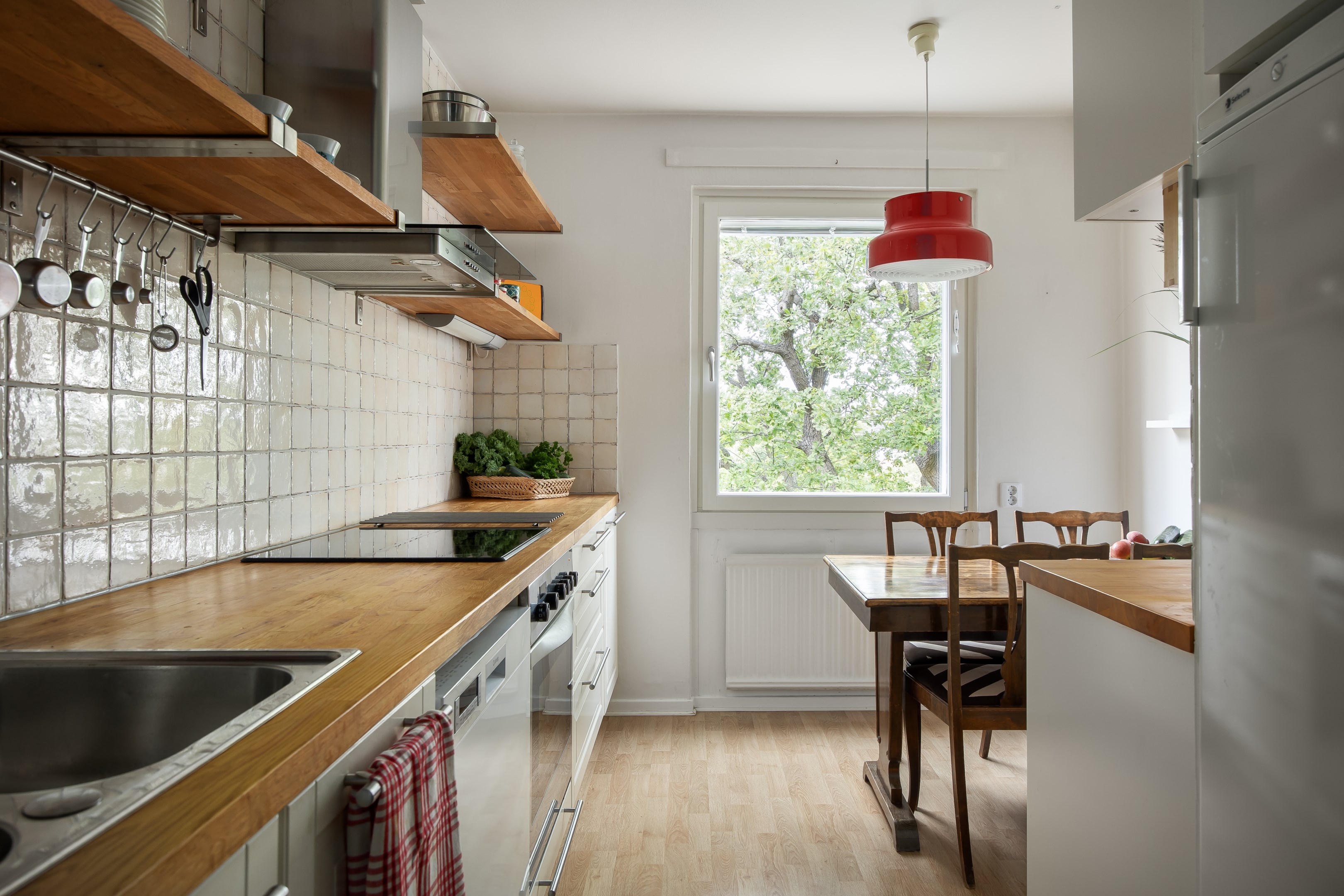 Bostadsbild från Becksjudarvägen 47, Till salu i Finntorp, Nacka
