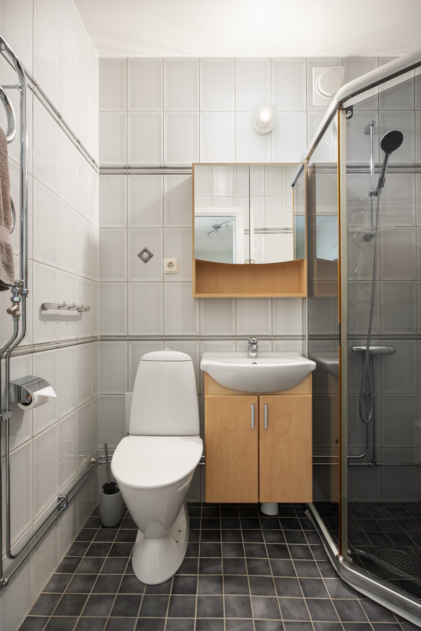 Bostadsbild från Becksjudarvägen 47, Till salu i Finntorp, Nacka