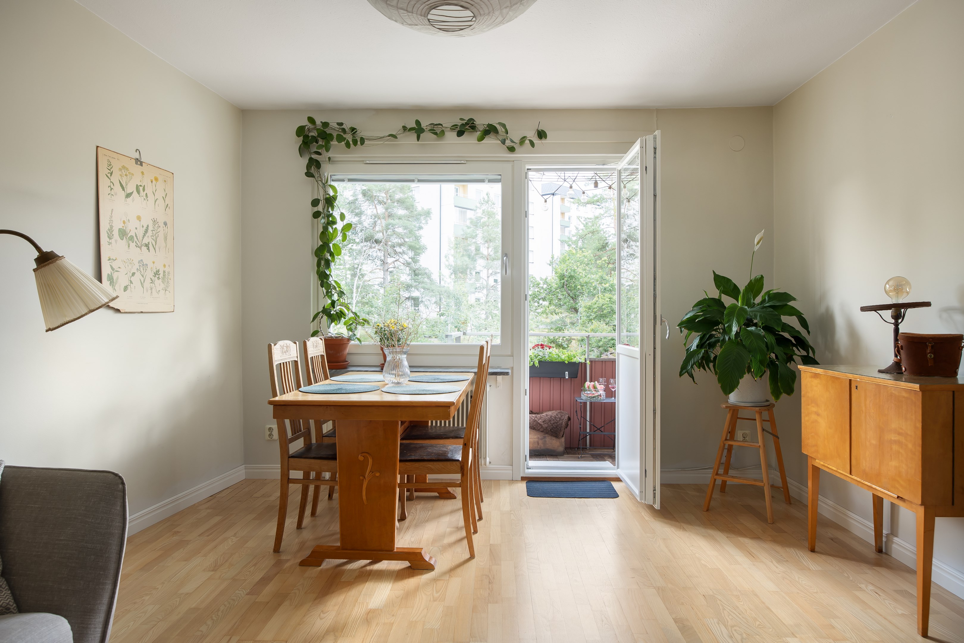 Bostadsbild från Becksjudarvägen 47, Till salu i Finntorp, Nacka