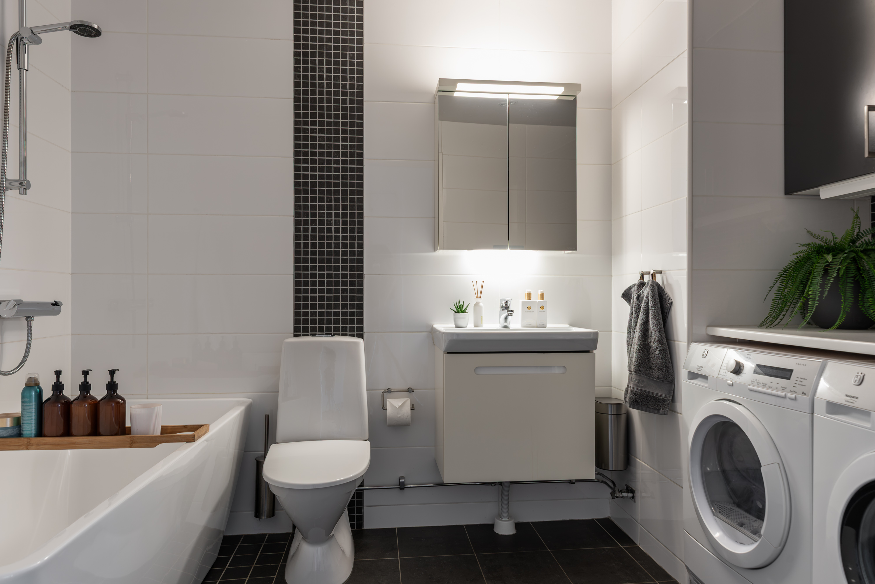 Bostadsbild från Älvkullevägen 12B, Kommande i Älvkullen, Västerås