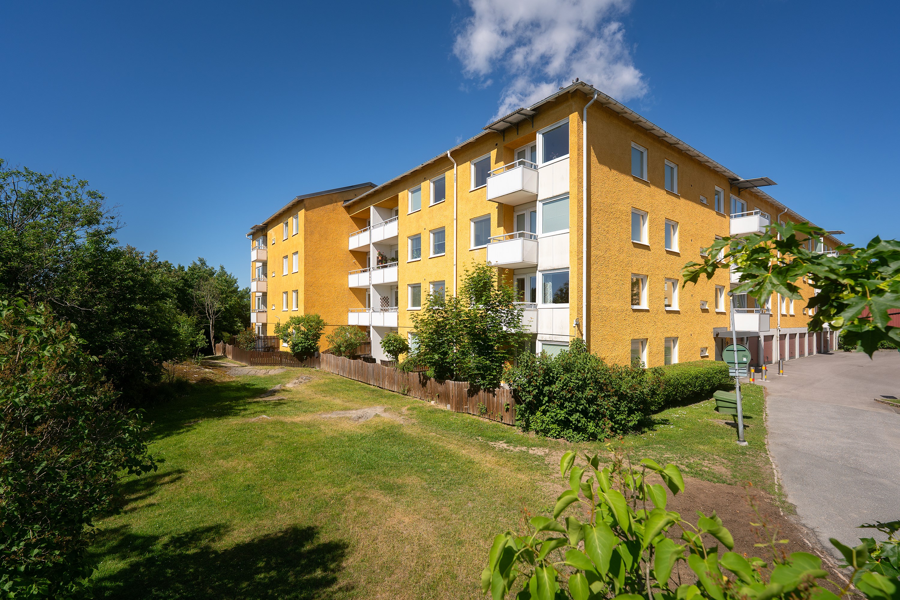 Bostadsbild från Tullingebergsvägen 12C, Kommande i G:a Tullingeberg, Botkyrka