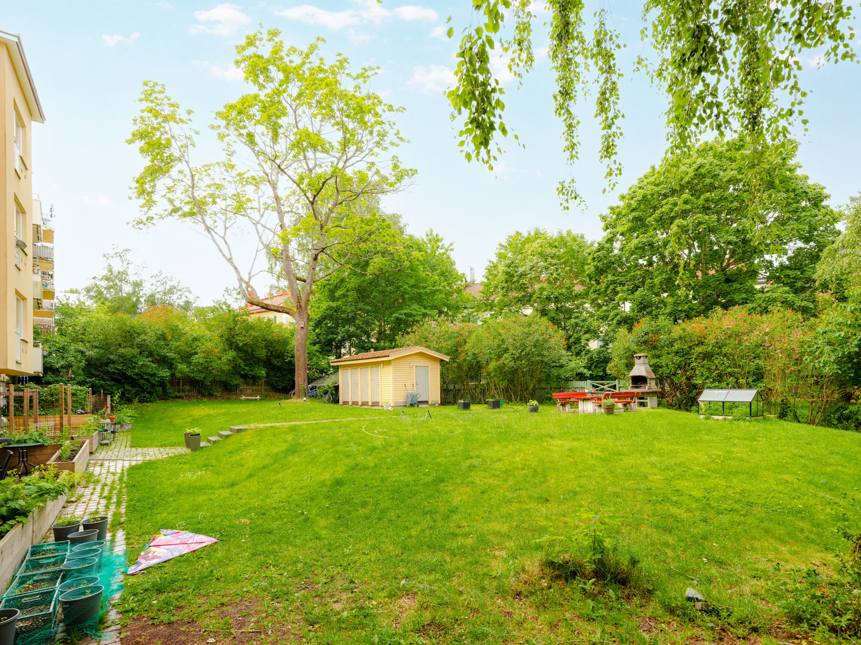 Bostadsbild från Lötmogatan 7, Till salu i Midsommarkransen, Stockholm