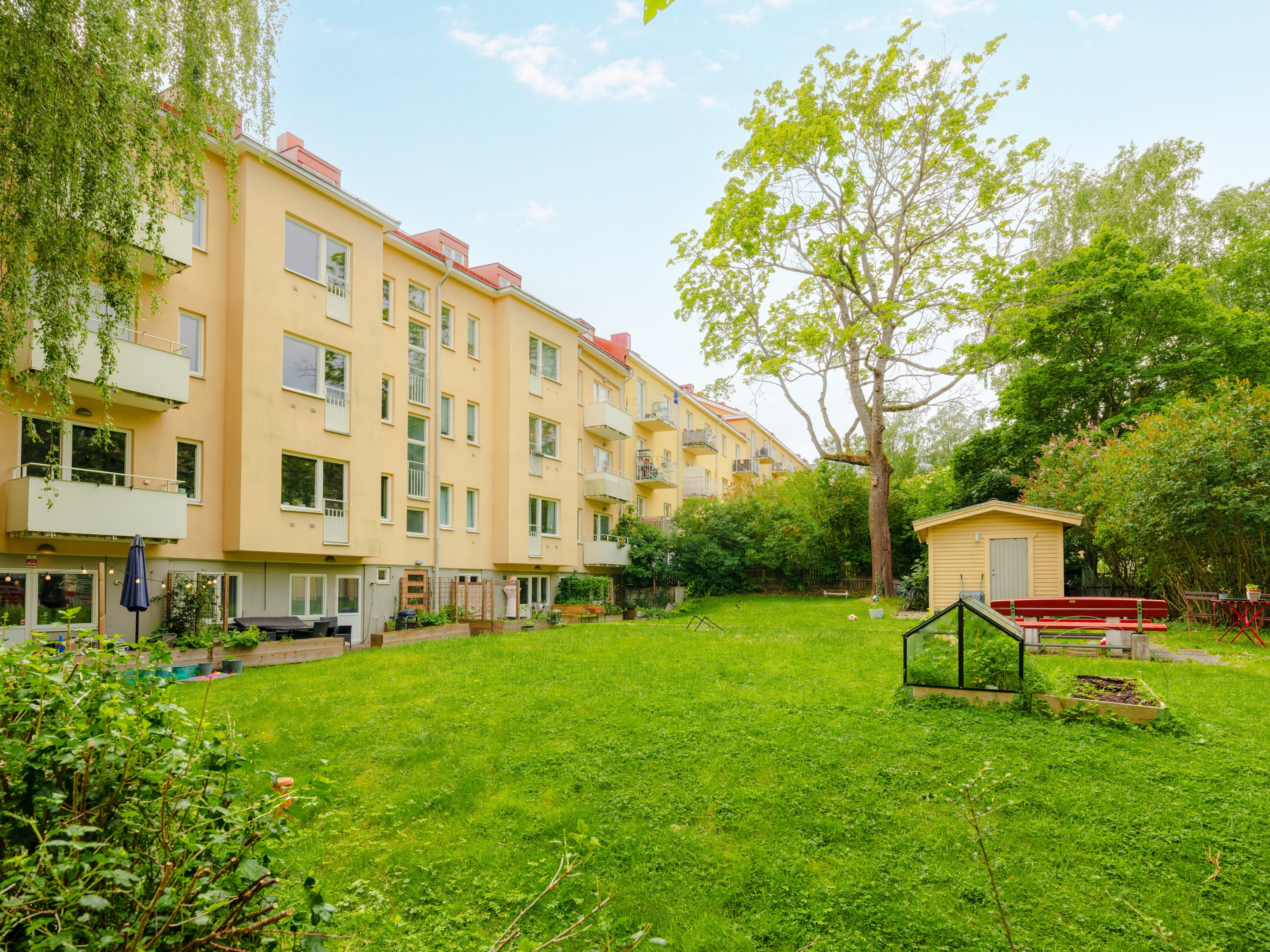 Bostadsbild från Lötmogatan 7, Till salu i Midsommarkransen, Stockholm