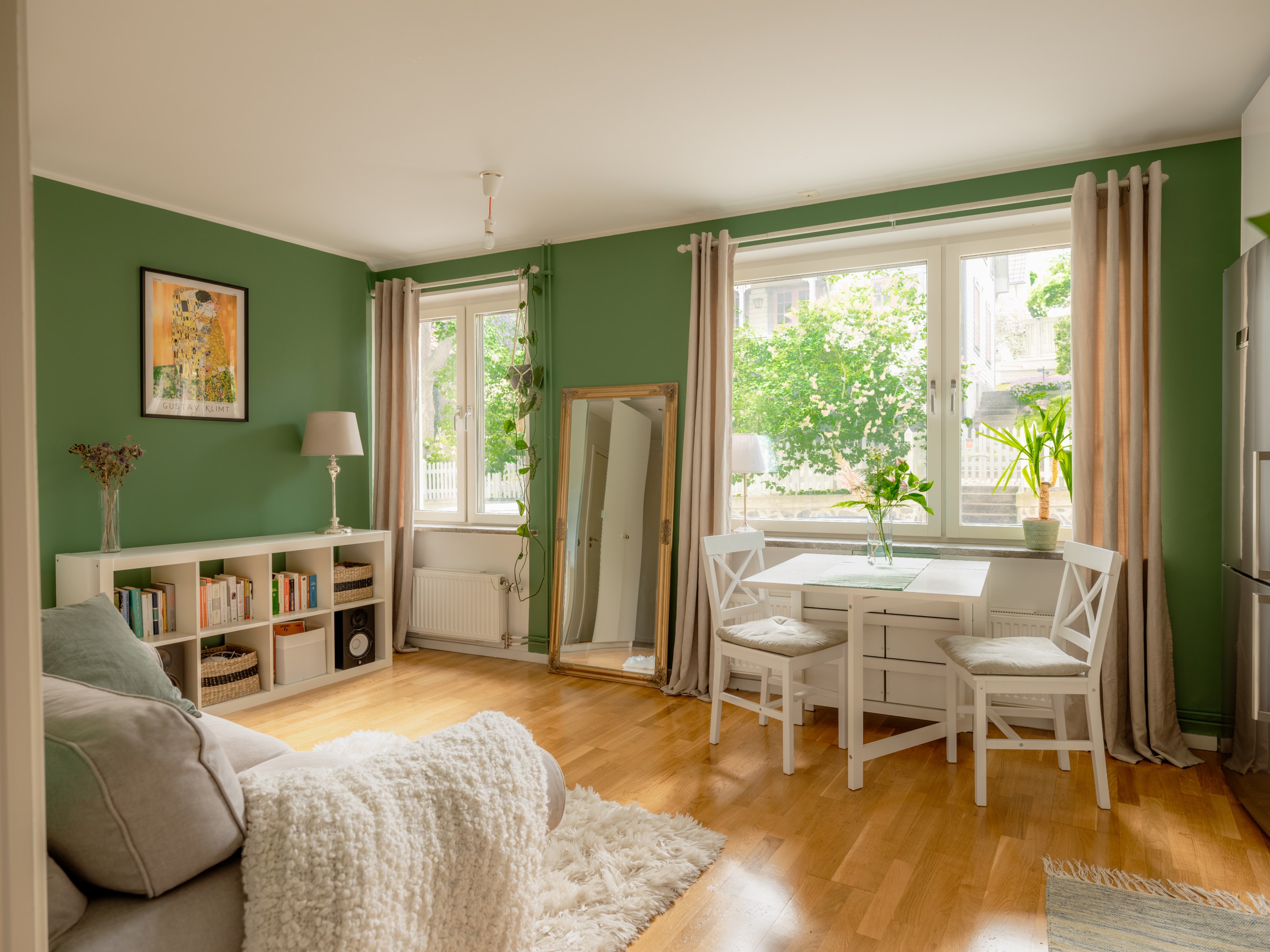 Bostadsbild från Lötmogatan 7, Till salu i Midsommarkransen, Stockholm