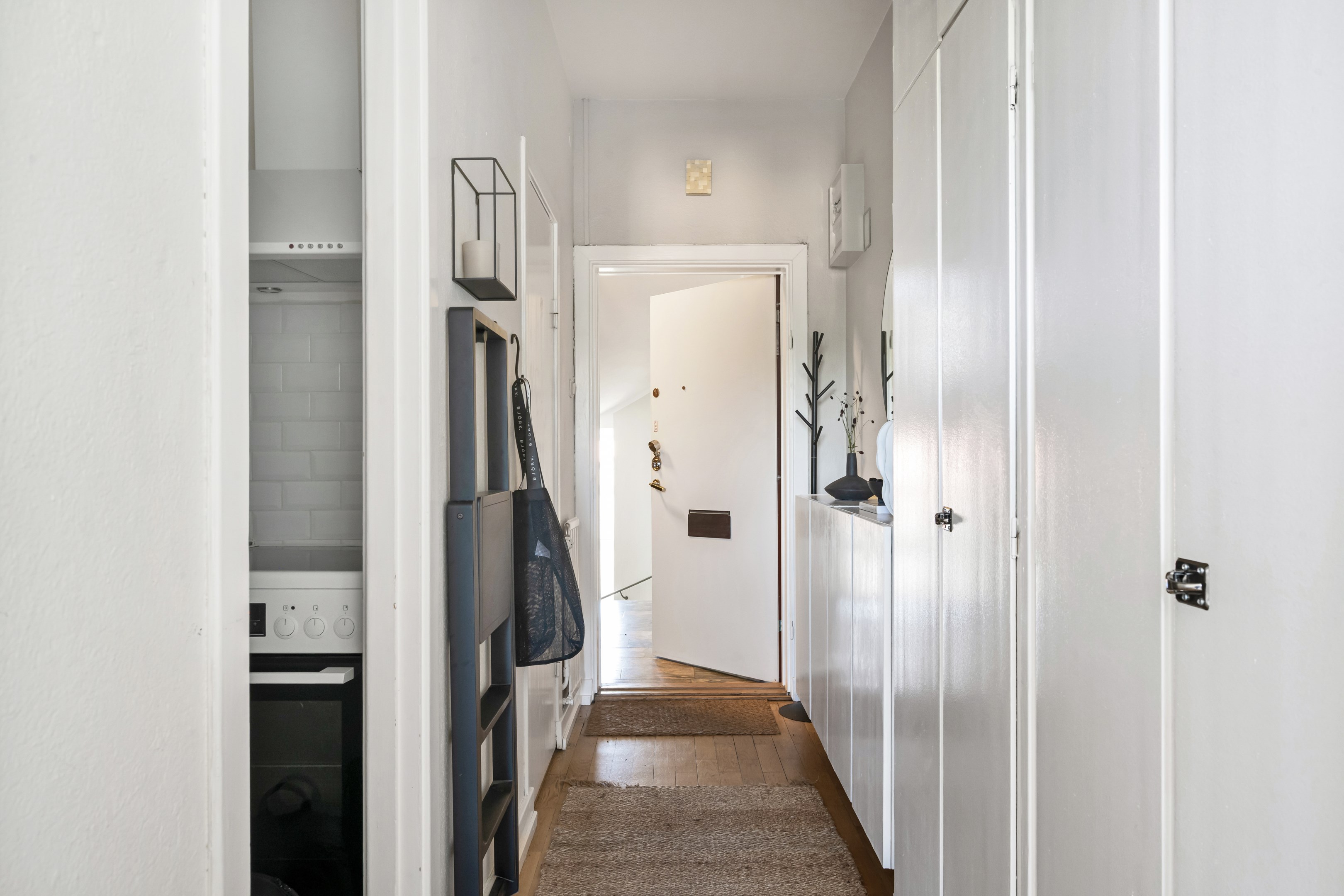 Bostadsbild från Kyrkogårdsgatan 23, Till salu i Öfre Slotts, Uppsala