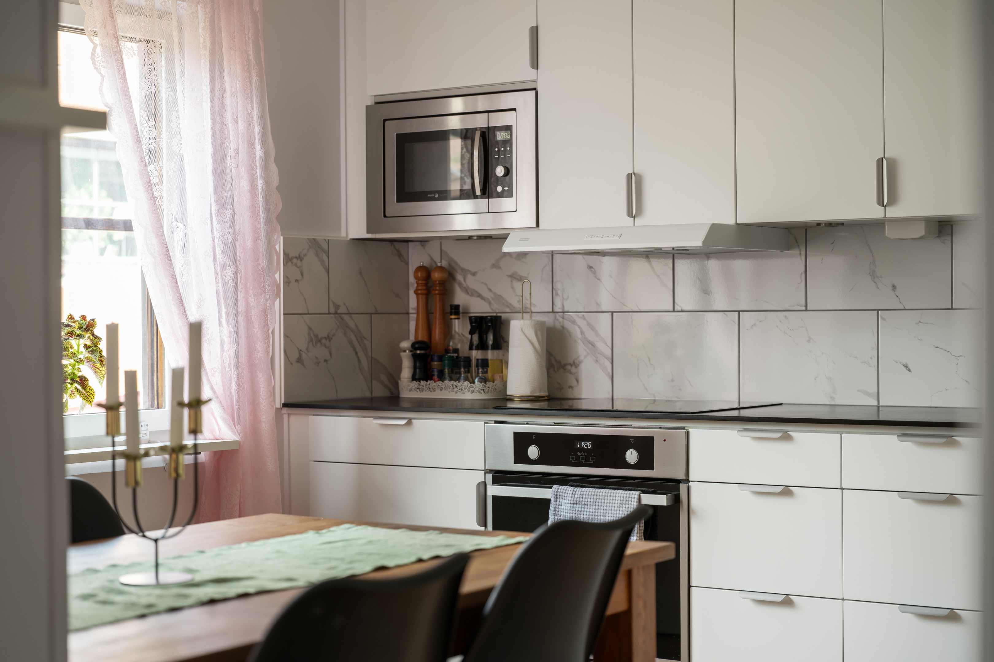 Bostadsbild från Storholmsvägen 70, Till salu i Östra Orminge, Nacka