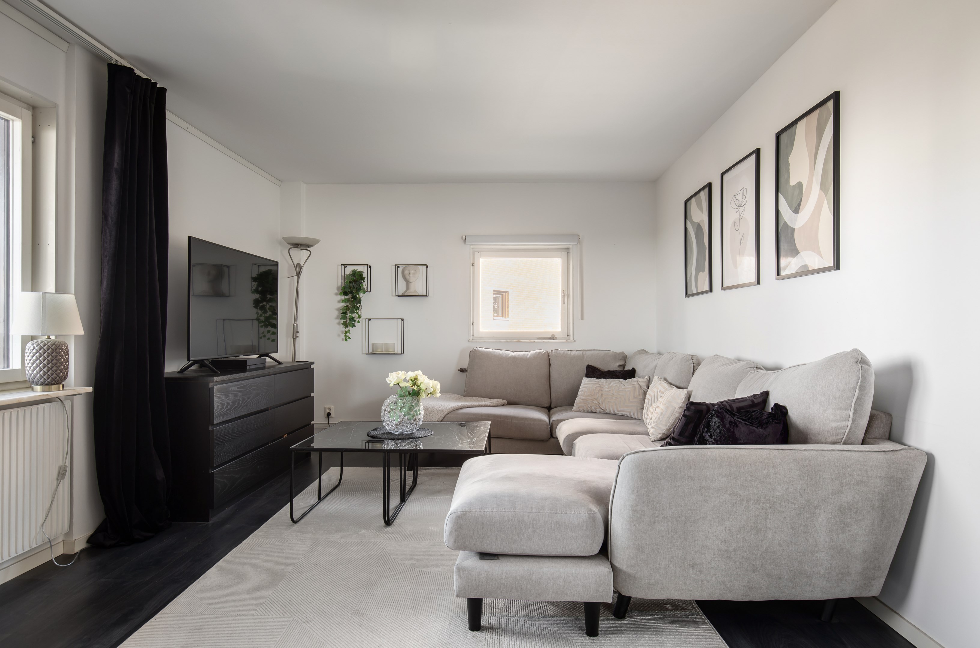 Bostadsbild från Skogalundsklippan 26, Till salu i Skogalund, Nacka