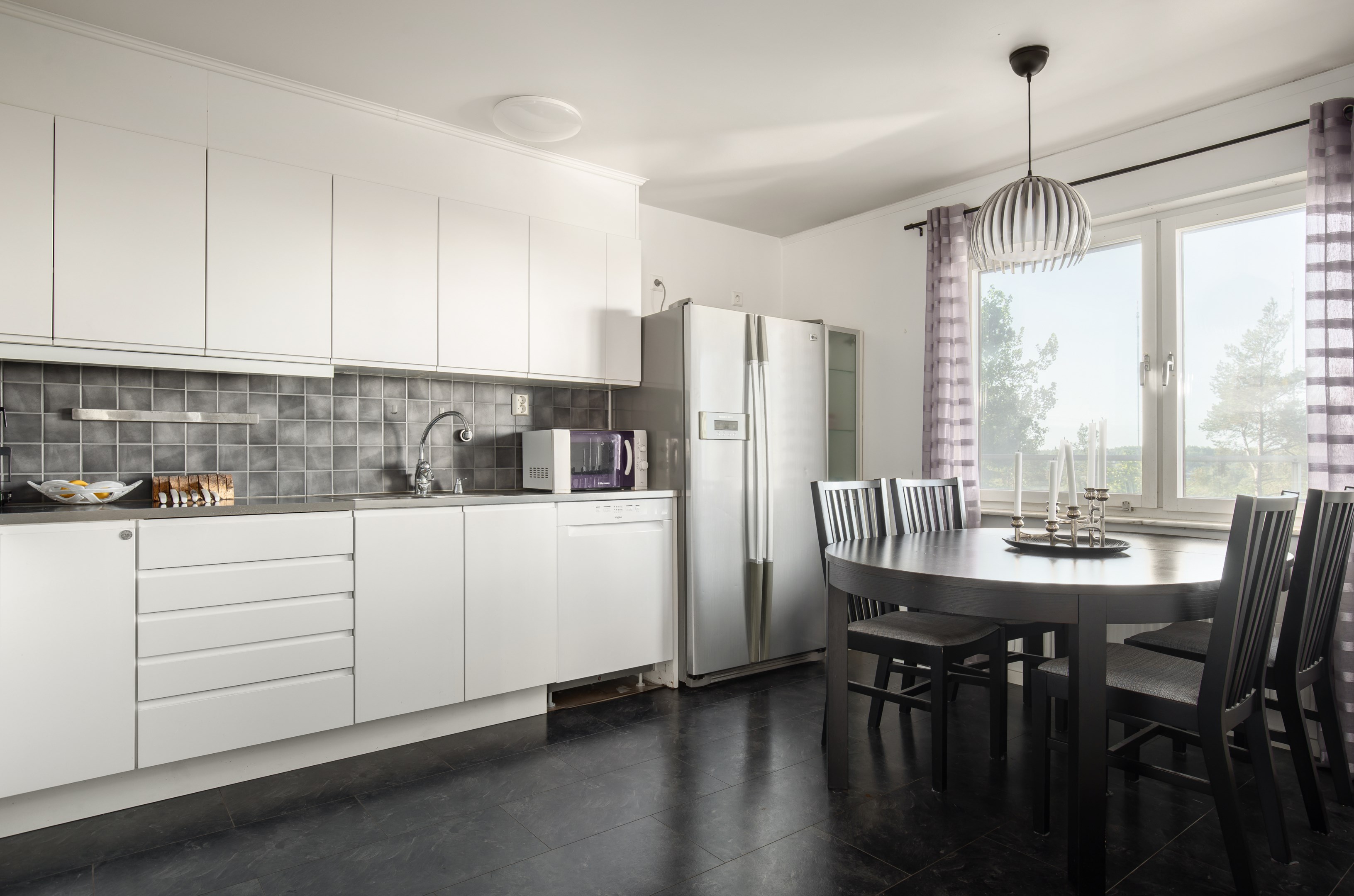 Bostadsbild från Skogalundsklippan 26, Till salu i Skogalund, Nacka