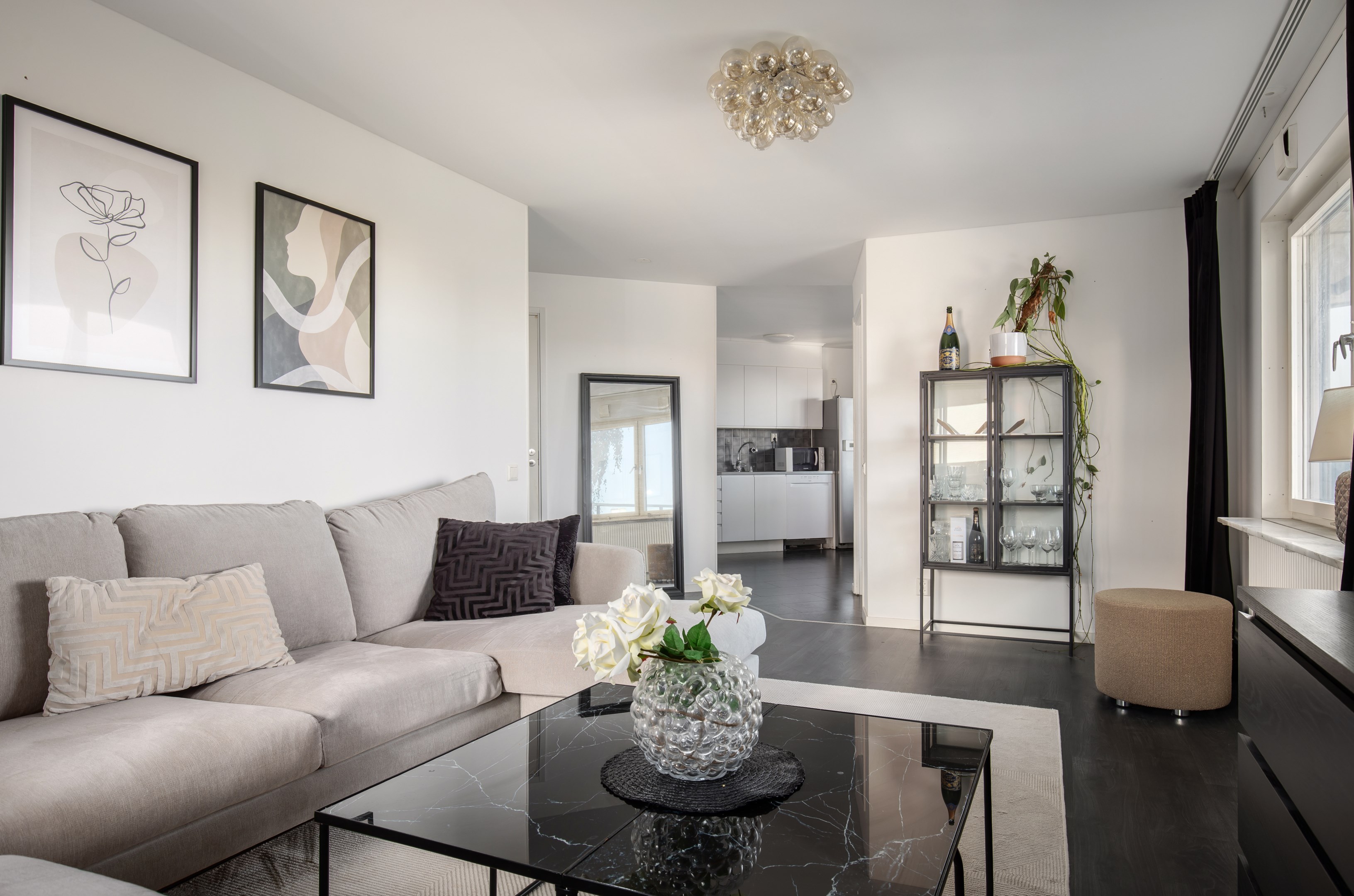 Bostadsbild från Skogalundsklippan 26, Till salu i Skogalund, Nacka