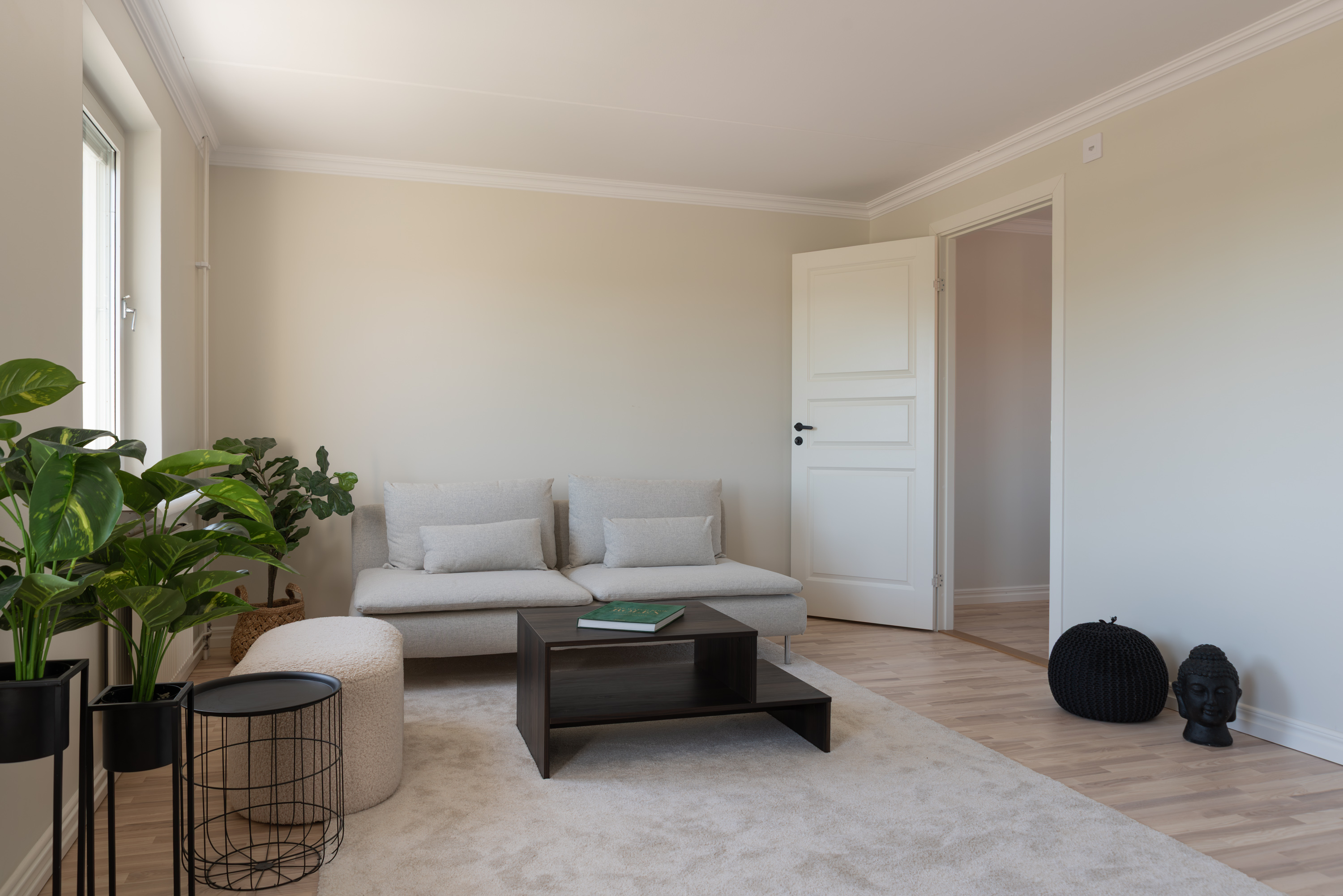 Bostadsbild från Lovisebergsvägen 2C, Såld i Karlsdal, Västerås