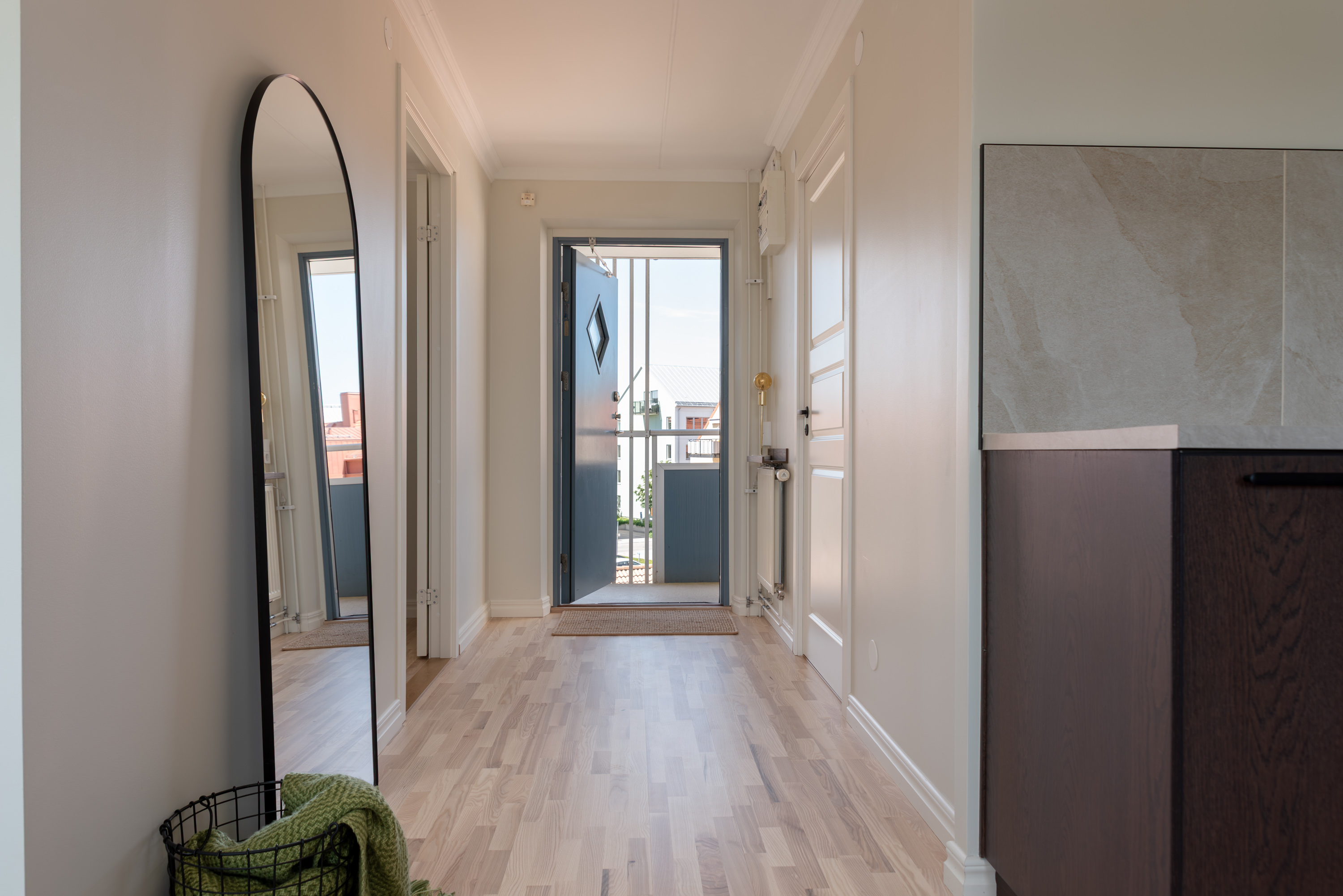 Bostadsbild från Lovisebergsvägen 2C, Såld i Karlsdal, Västerås