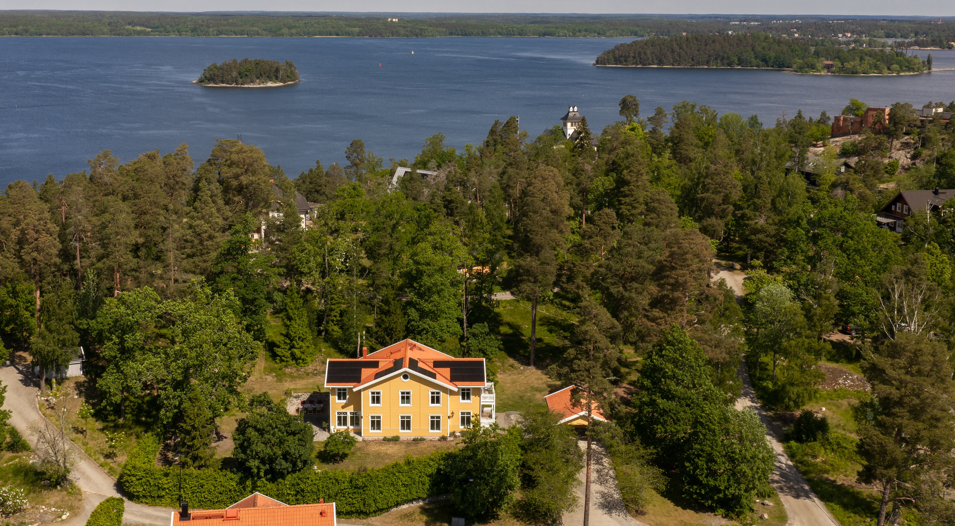 Bostadsbild från Grävlingsbergsvägen 7, Till salu i Kummelnäs, Nacka