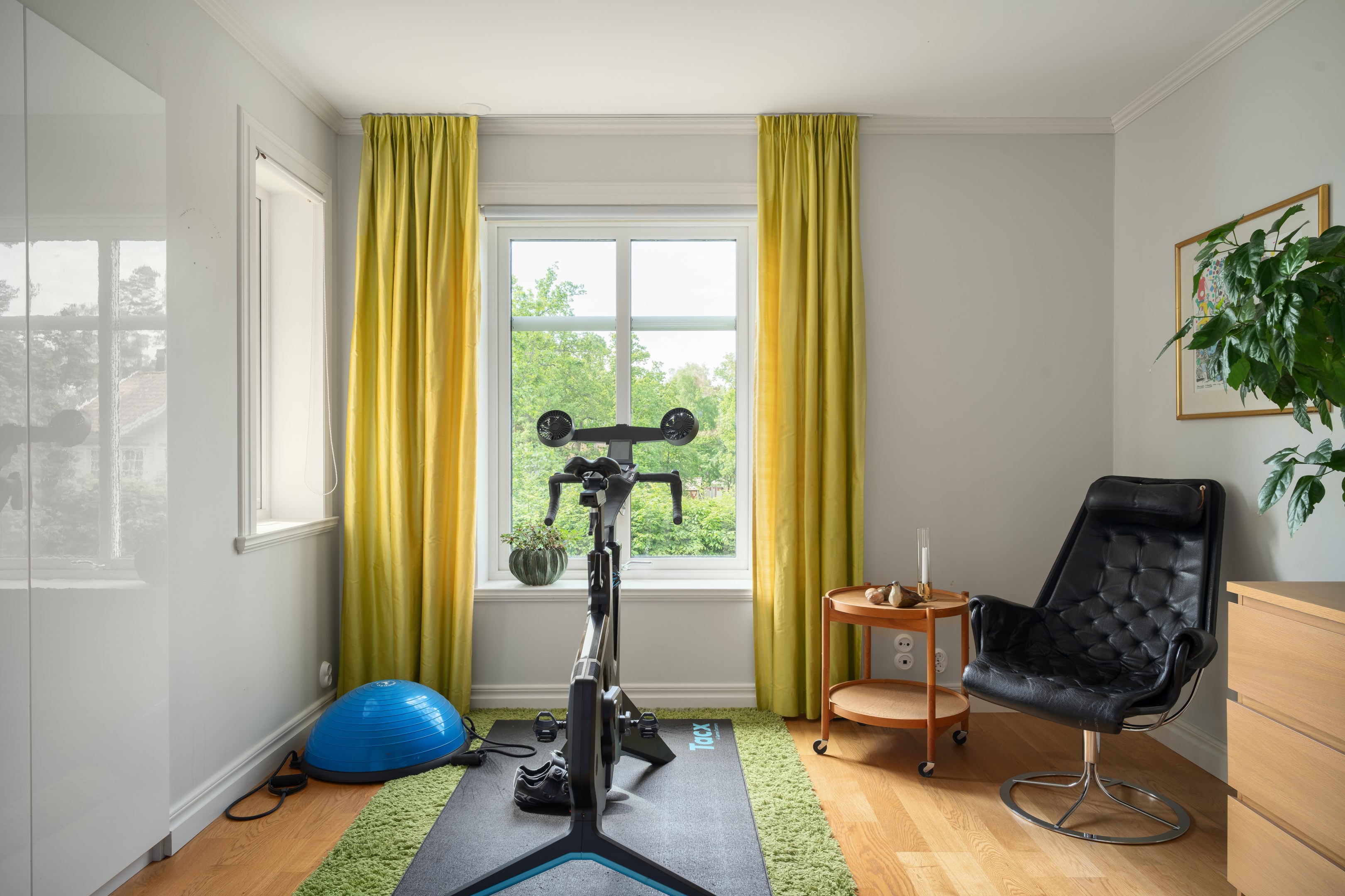 Bostadsbild från Grävlingsbergsvägen 7, Till salu i Kummelnäs, Nacka