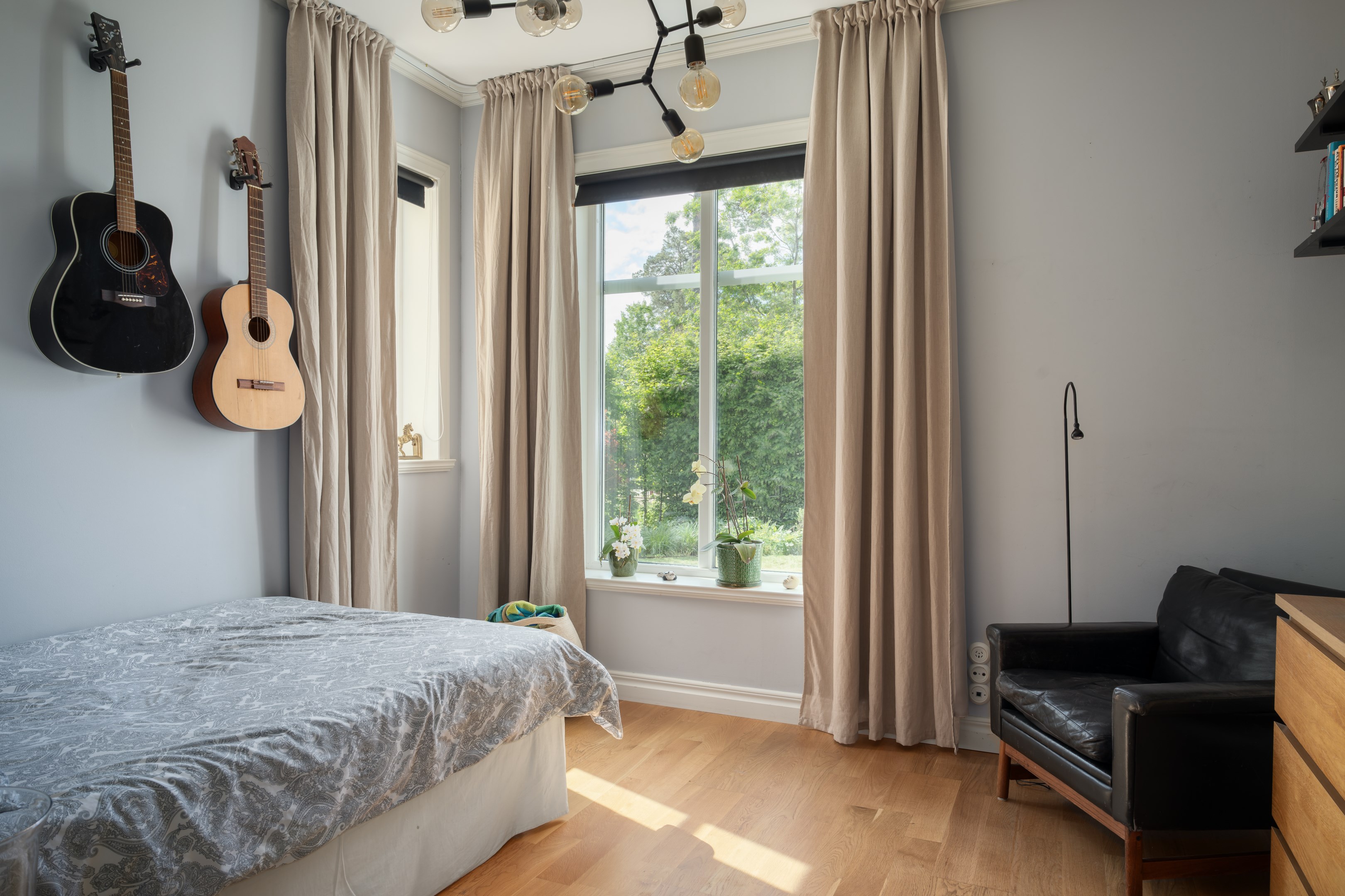 Bostadsbild från Grävlingsbergsvägen 7, Till salu i Kummelnäs, Nacka