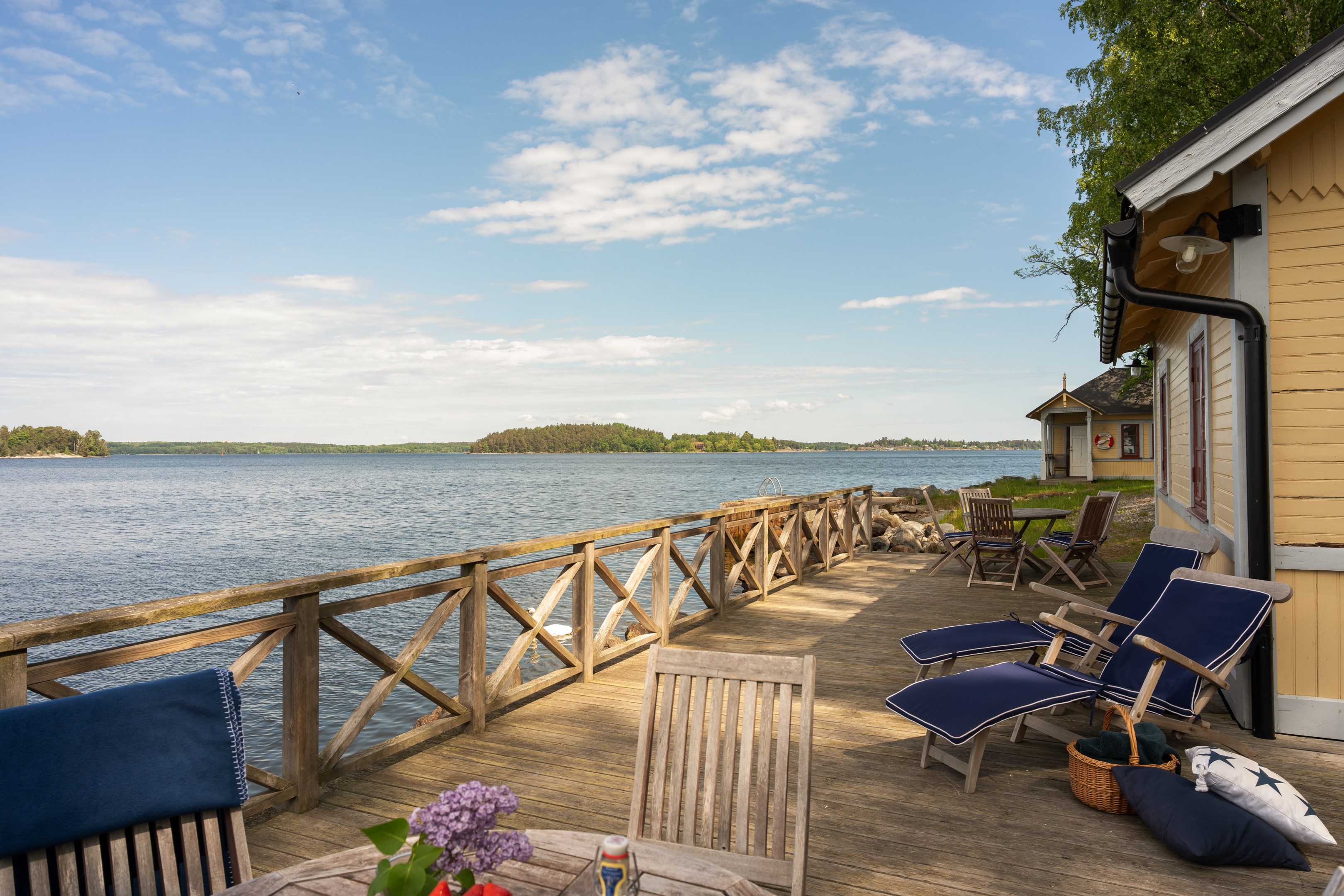 Bostadsbild från Grävlingsbergsvägen 7, Till salu i Kummelnäs, Nacka