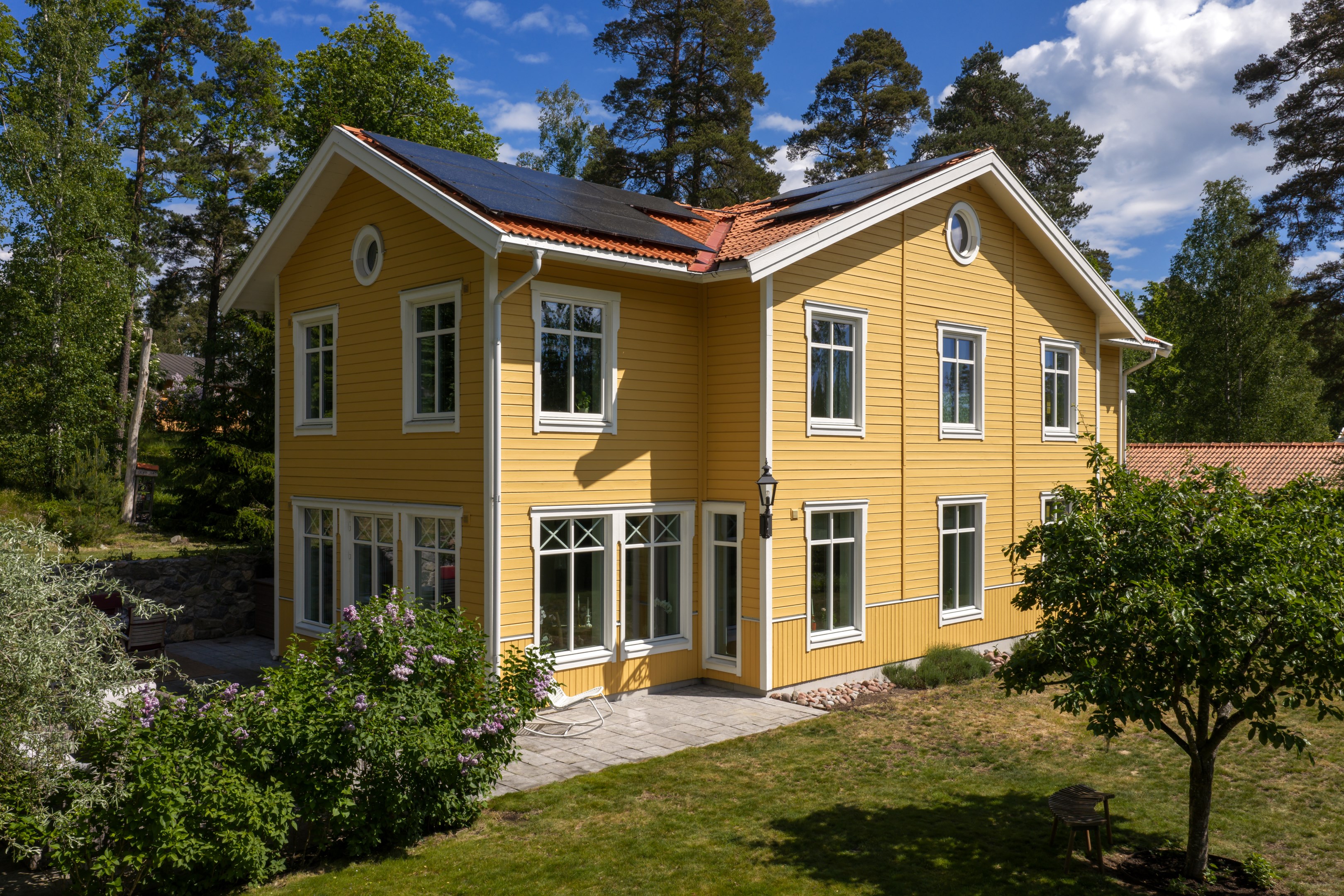 Bostadsbild från Grävlingsbergsvägen 7, Till salu i Kummelnäs, Nacka