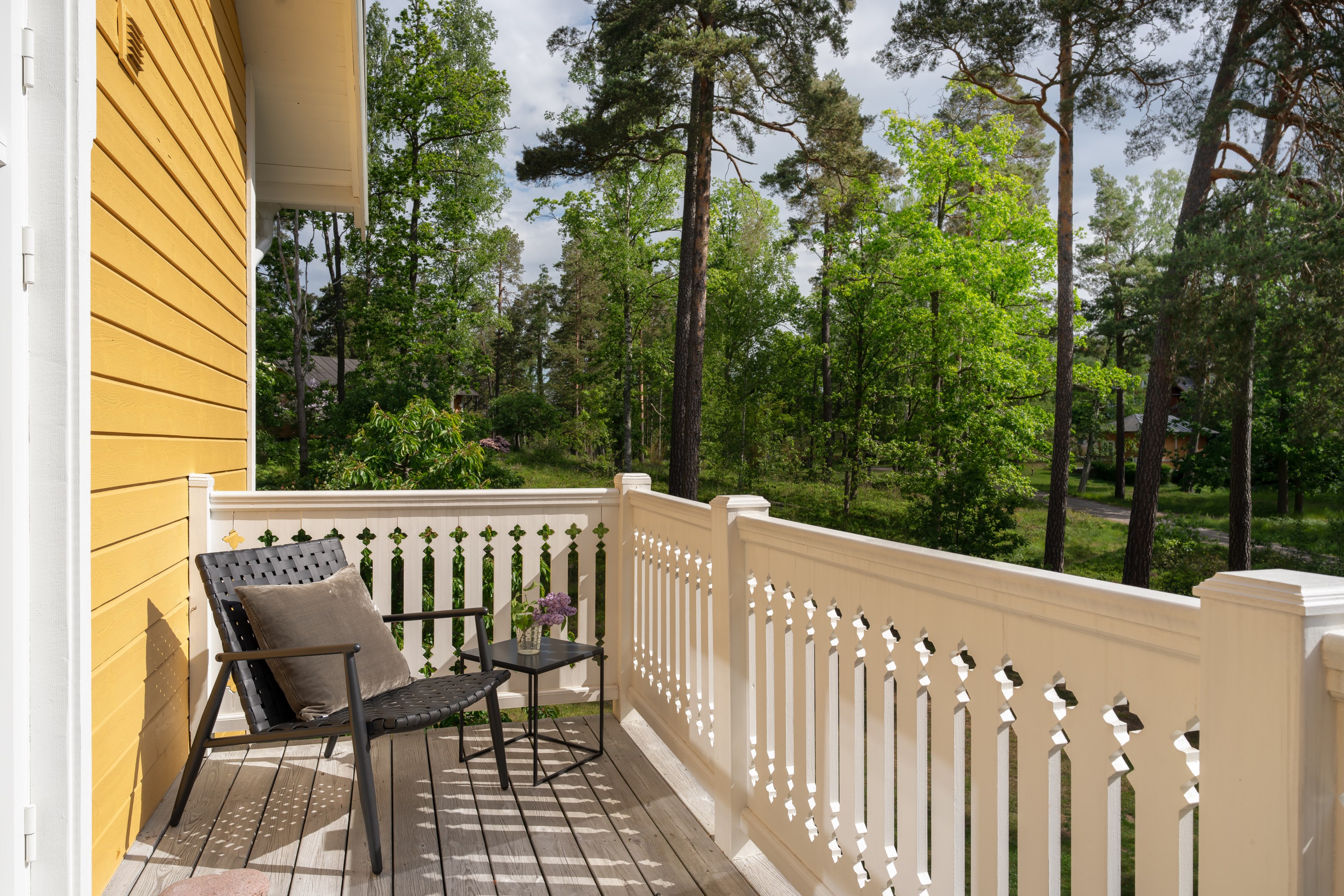 Bostadsbild från Grävlingsbergsvägen 7, Till salu i Kummelnäs, Nacka