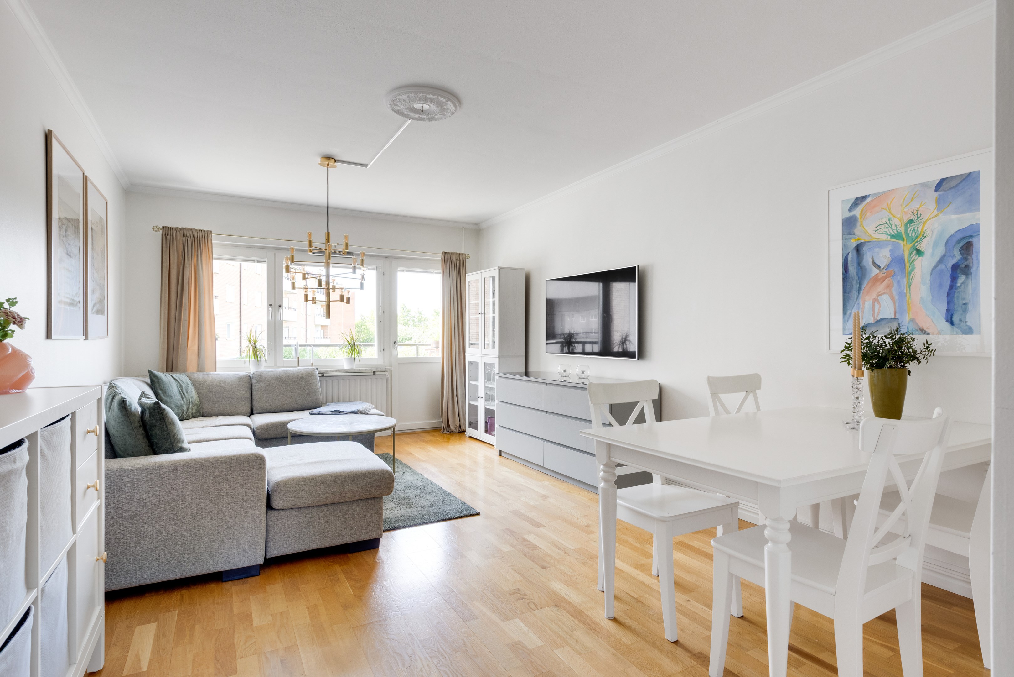 Bostadsbild från Årstagatan 19A, Till salu i Salabacke, Uppsala