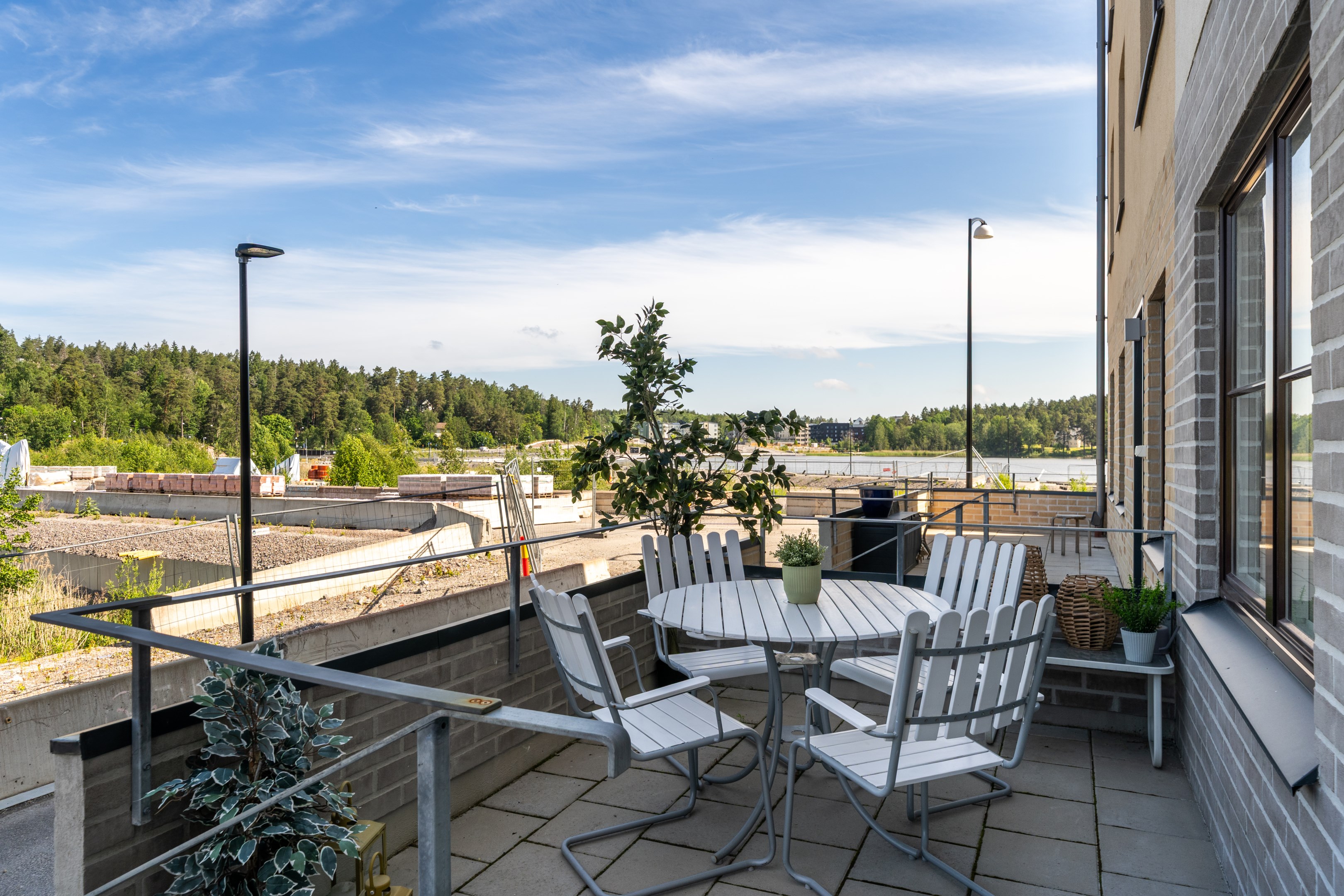 Bostadsbild från Väsjöpromenaden 5, Såld i Väsjön, Sollentuna