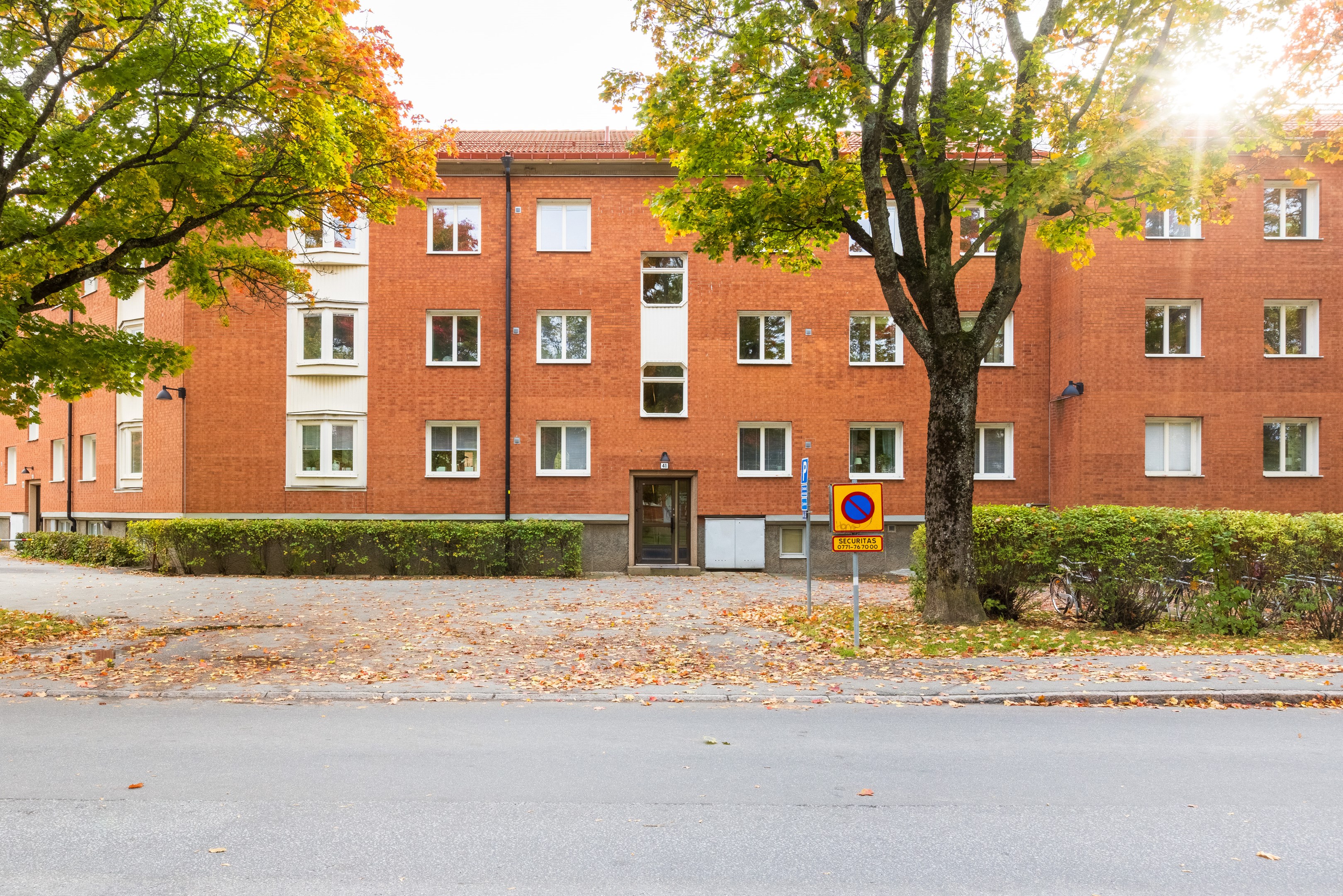 Bostadsbild från Årstagatan 41, Till salu i Salabacke, Uppsala