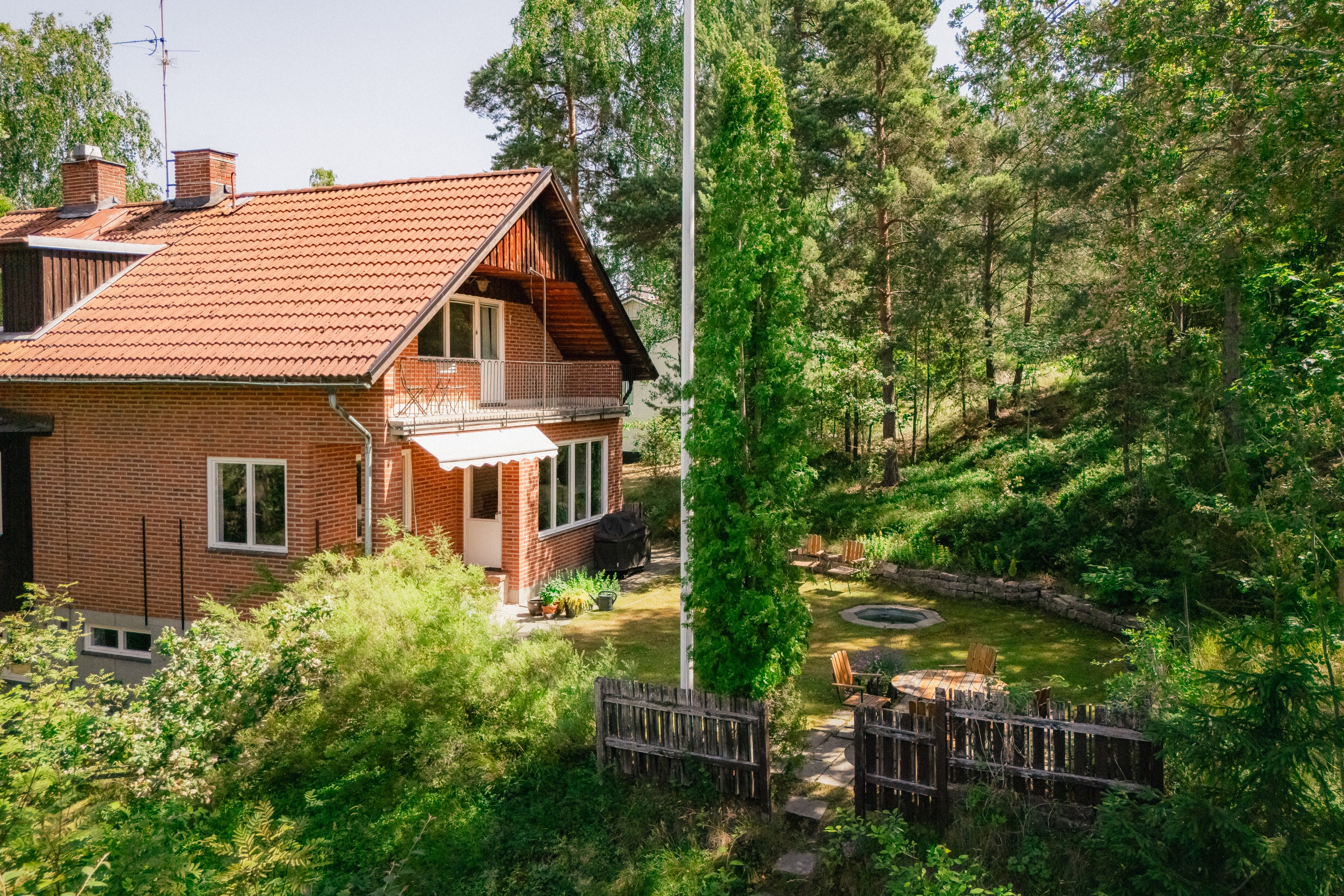 Bostadsbild från Bergvägen 4, Till salu i Saltsjö-Duvnäs, Nacka