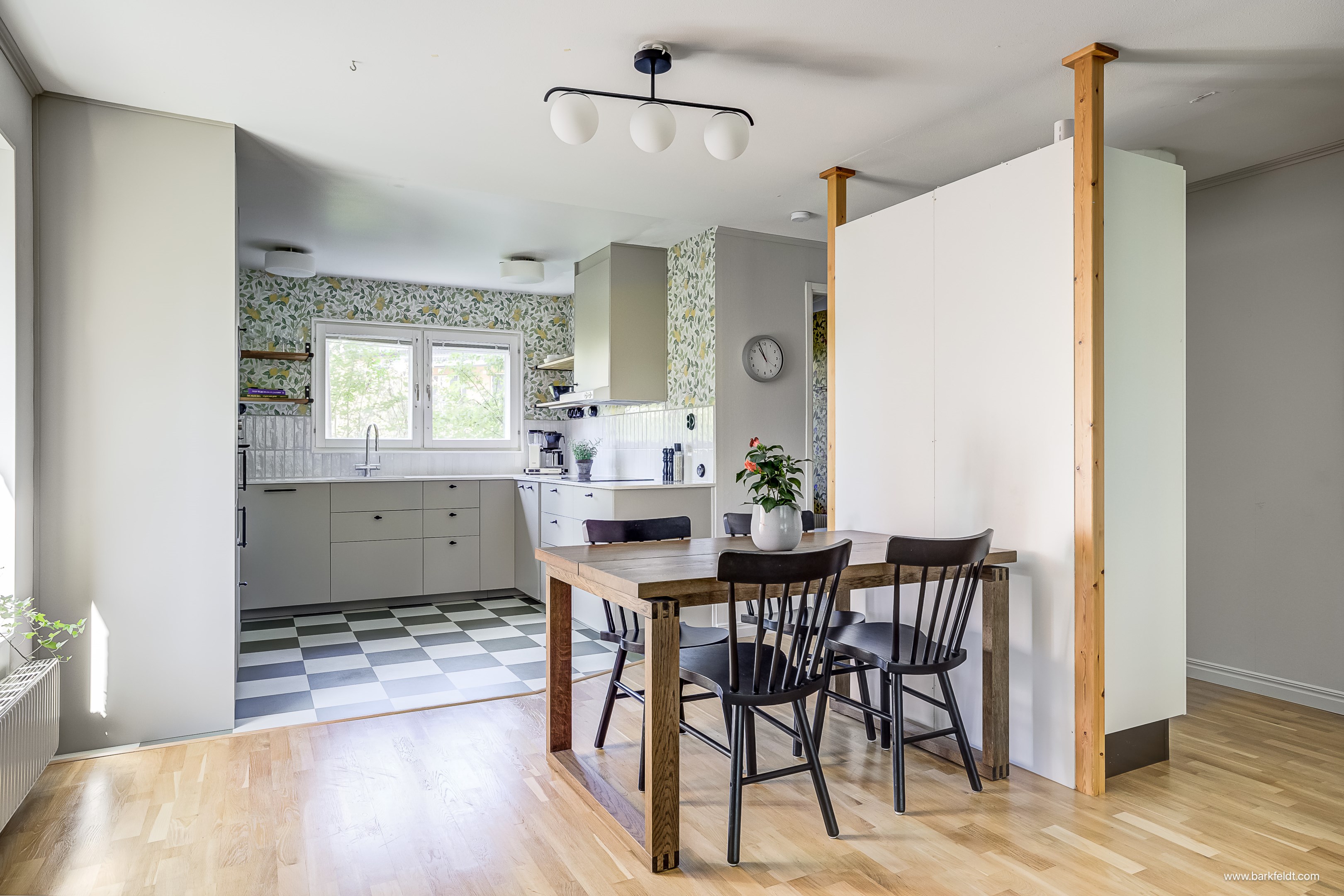 Bostadsbild från Lings väg 53, Till salu i Ling, Uppsala