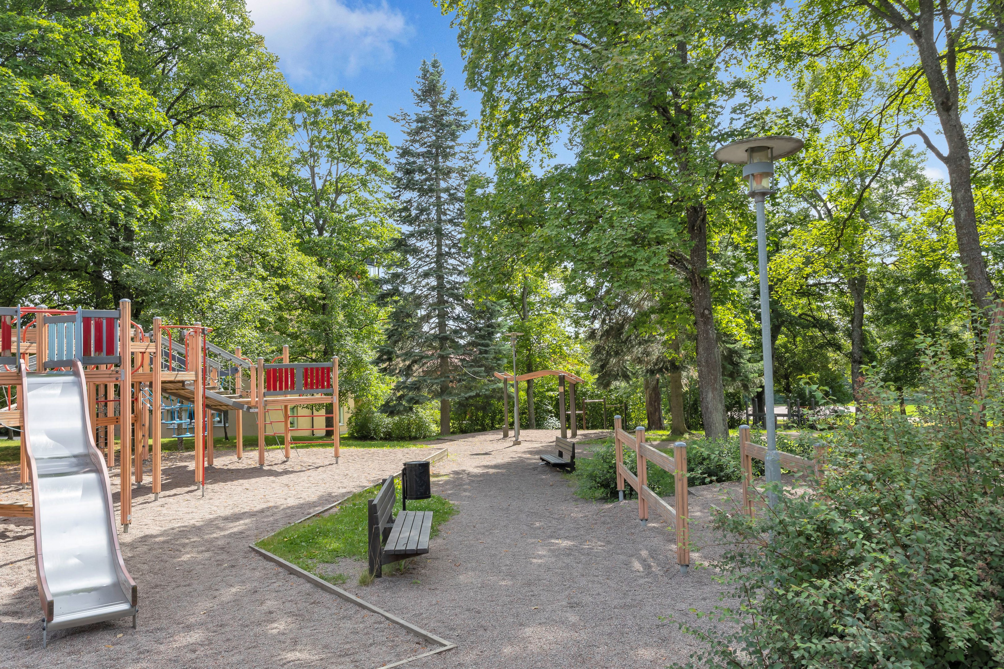 Bostadsbild från Lings väg 53, Till salu i Ling, Uppsala