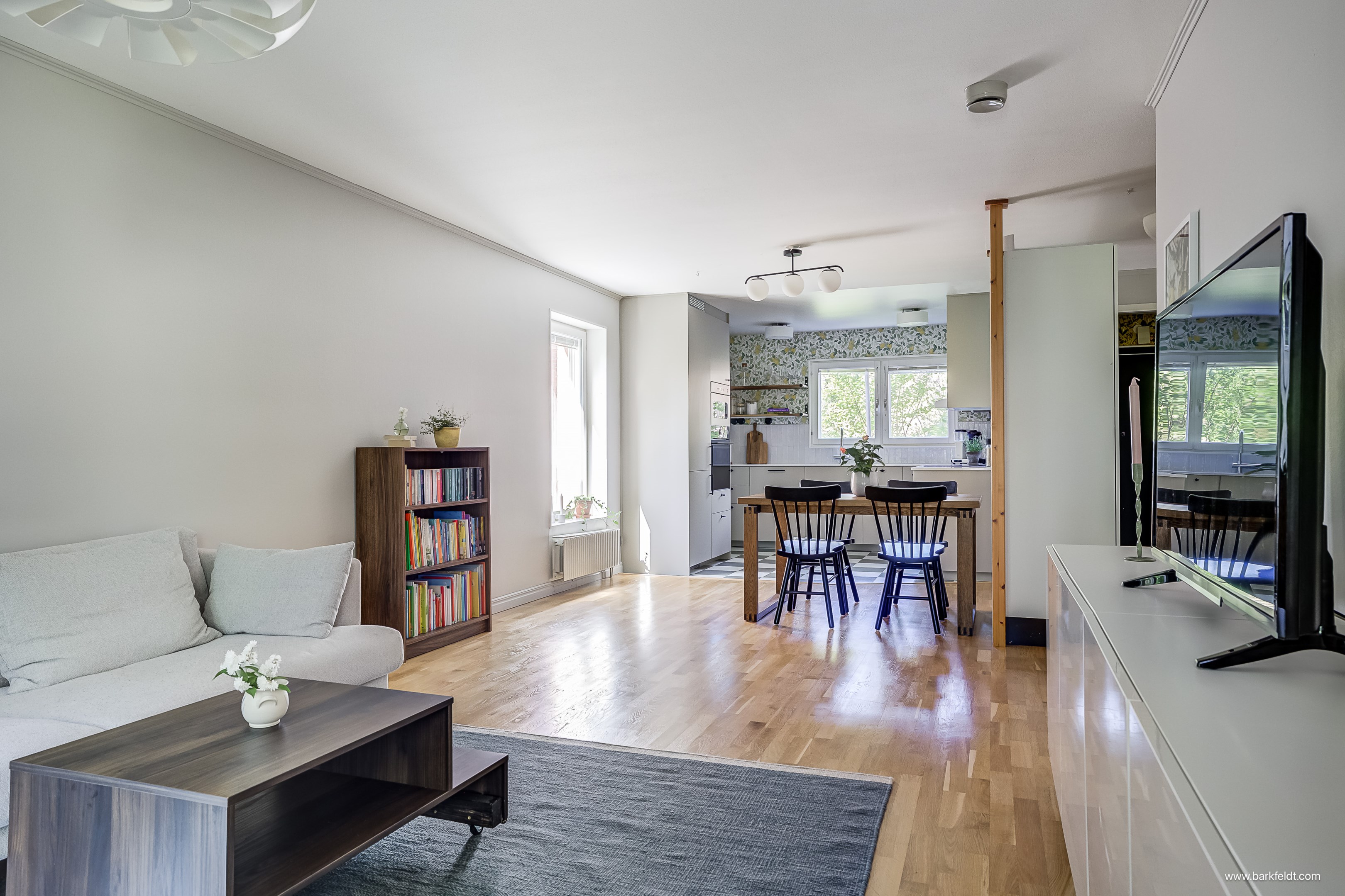 Bostadsbild från Lings väg 53, Till salu i Ling, Uppsala