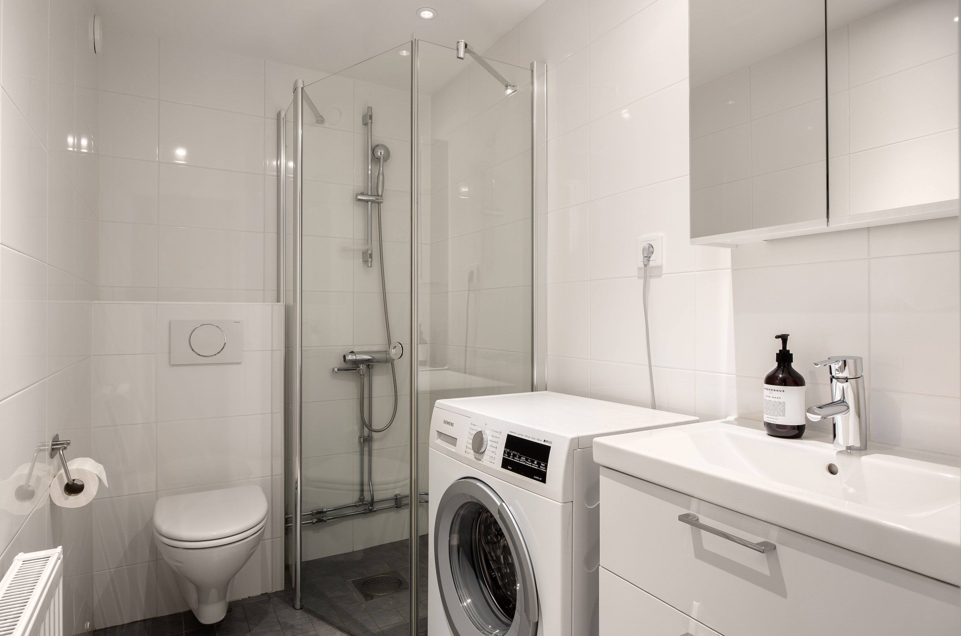 Bostadsbild från Upplandsgatan 32, 1 tr, Såld i Vasastan, Stockholm
